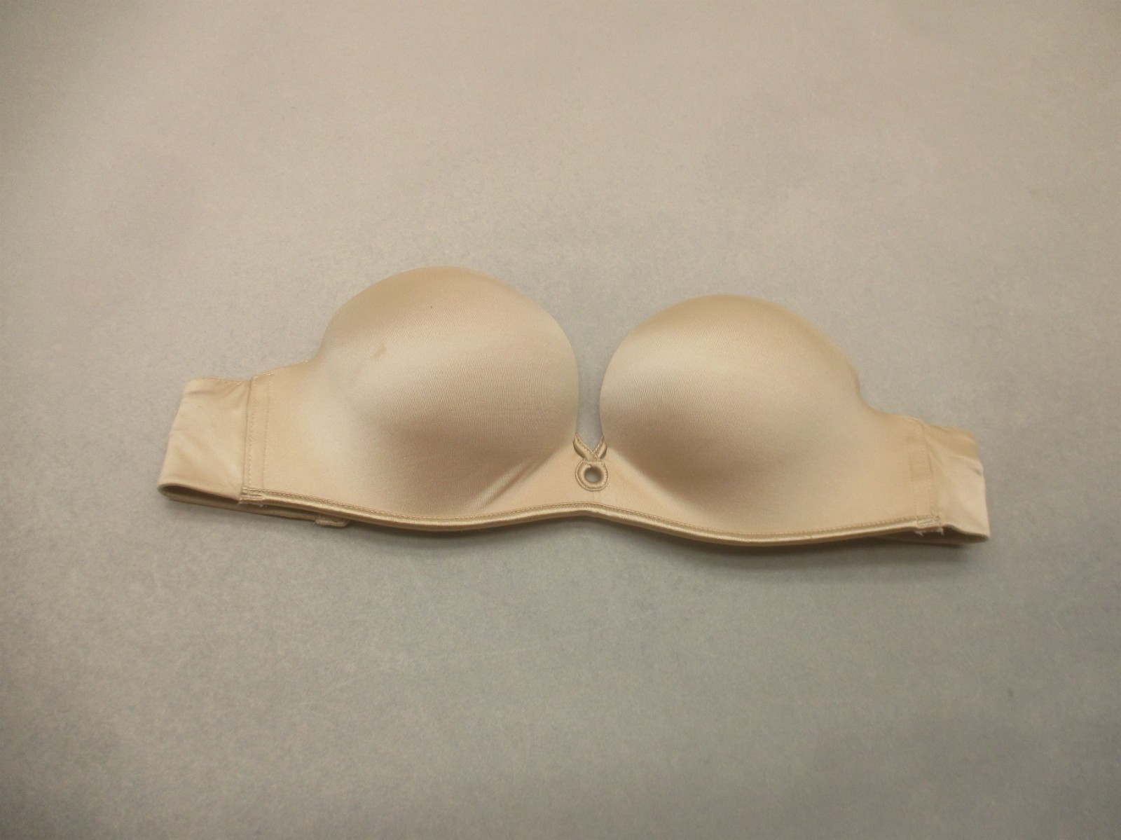 32B Victorias Secret Women Beige Lined Underwired Back Closure Strapless Bra 10R