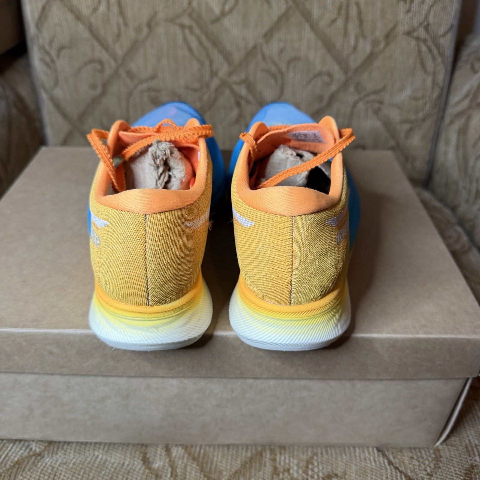 ASICS Metaspeed Sky+ Orange Pop/ Island Blue Shoes Men’s Size 6 Women’s 7.5