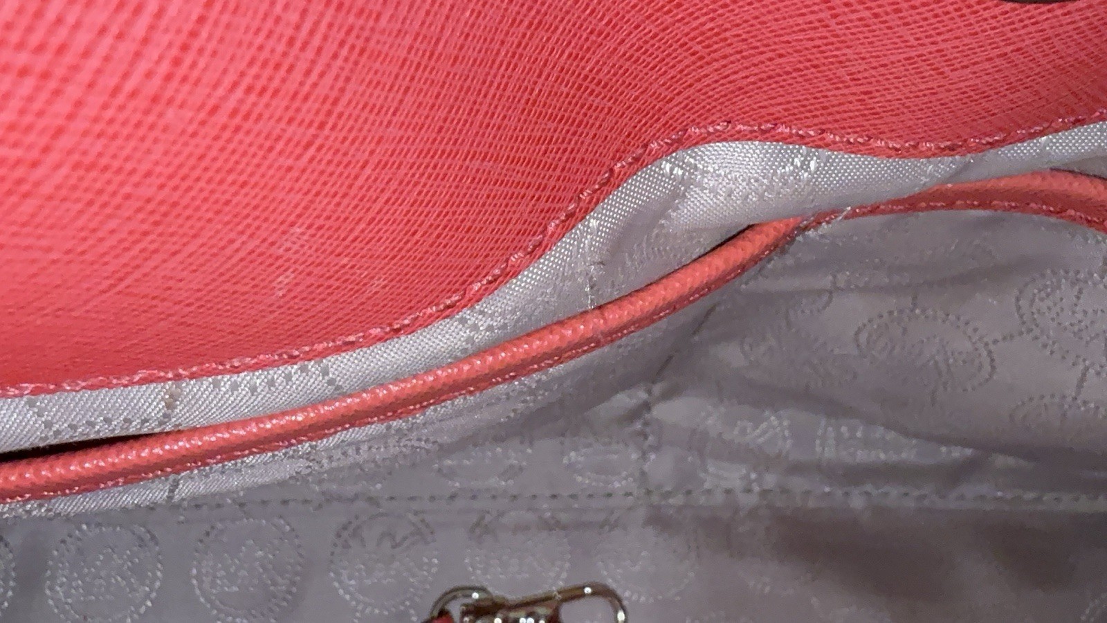 MICHAEL KORS HAMILTON Satchel, in Watermelon color