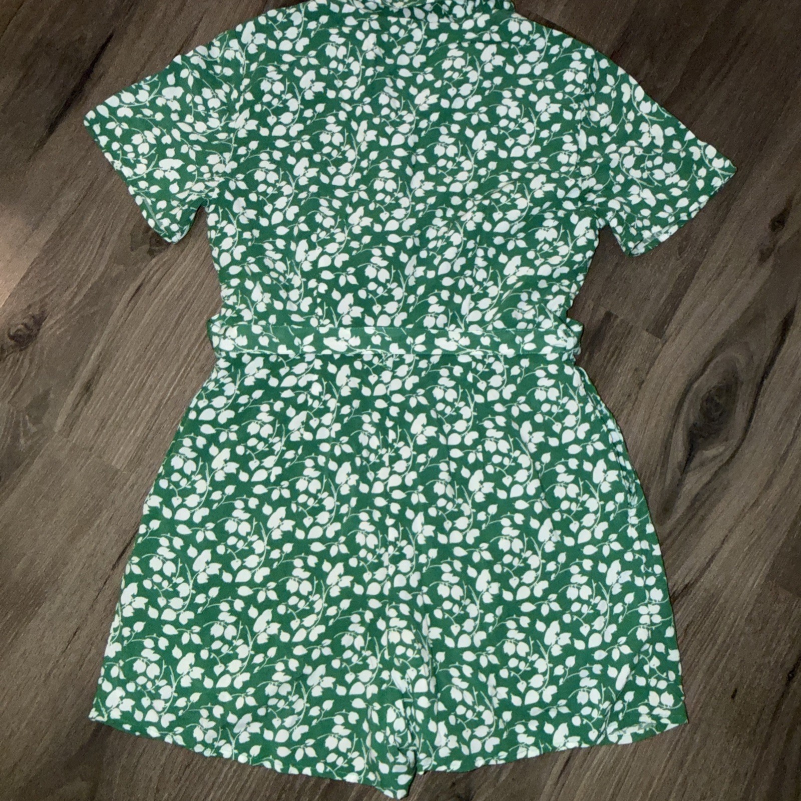 Abercrombie & Fitch Green Leaf Print Romper Size XS Extra Small