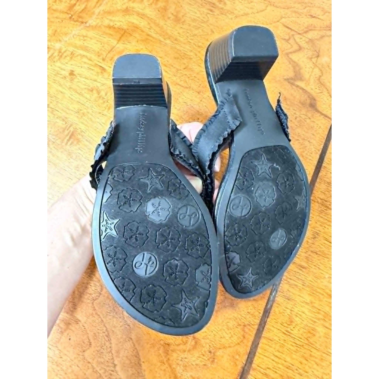 Lindsay Phillips SwitchFlops Black Flower Ruffle Kitten Heel Sandals Womens 5