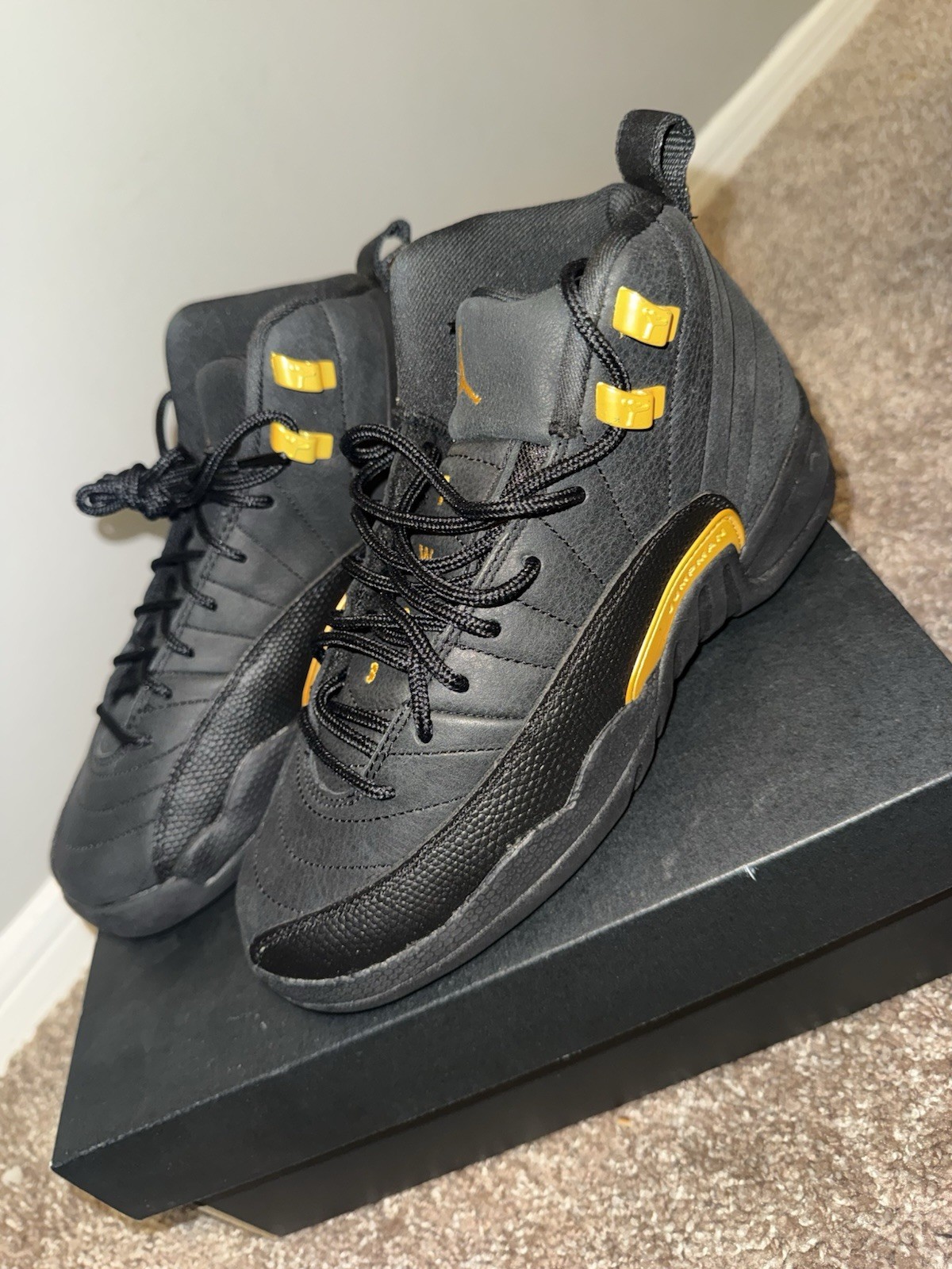 Jordan 12 Retro GS Black/Yellow Leather Mid Top 5.5Y. BRAND NEW NEVER USED!!!