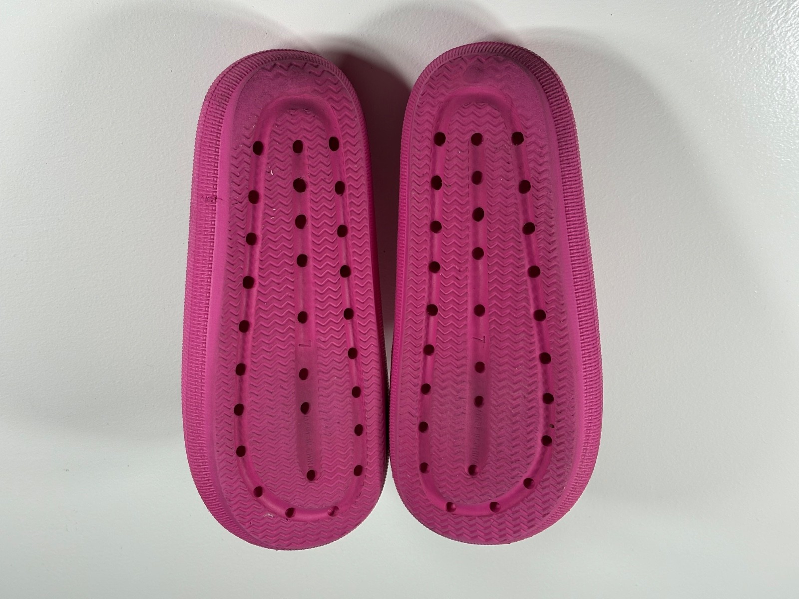 MIA Slides Womens 7 Pink Comfort Sandals Soft Cushion Slip On Pool Beach Casual