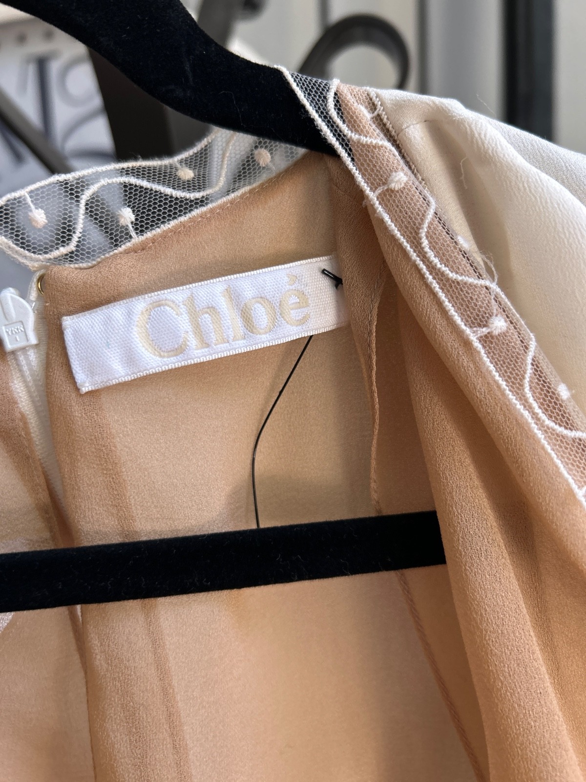 CHLOE women’s silk knee-length wrap dress – beige / milk – EU 36 / US 4 / Small