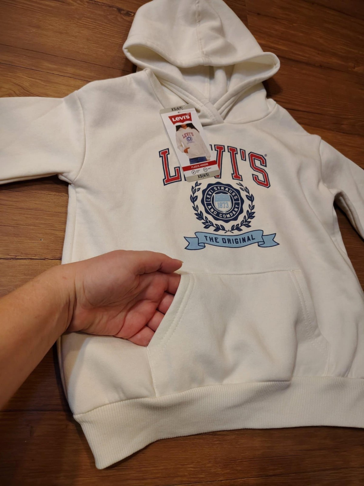 Levi’s Girl’s Kangaroo Pocket Easy Care Soft Fleece Hoodie Cream XS 4/5