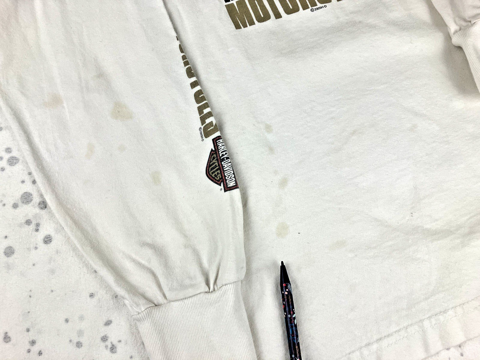 HARLEY-DAVIDSON Men’s M Waterford City Ireland Long Sleeve Tee White STAINED