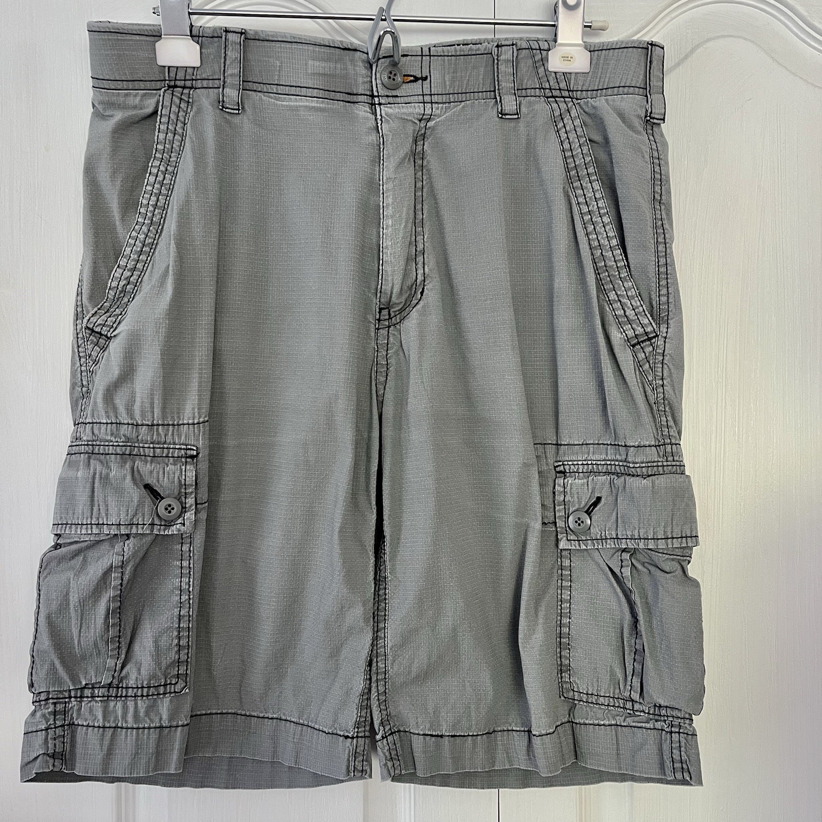 Wearfirst Mens Grey Stretch Cargo Shorts Size 32 Cotton Ripstop Utility Pockets