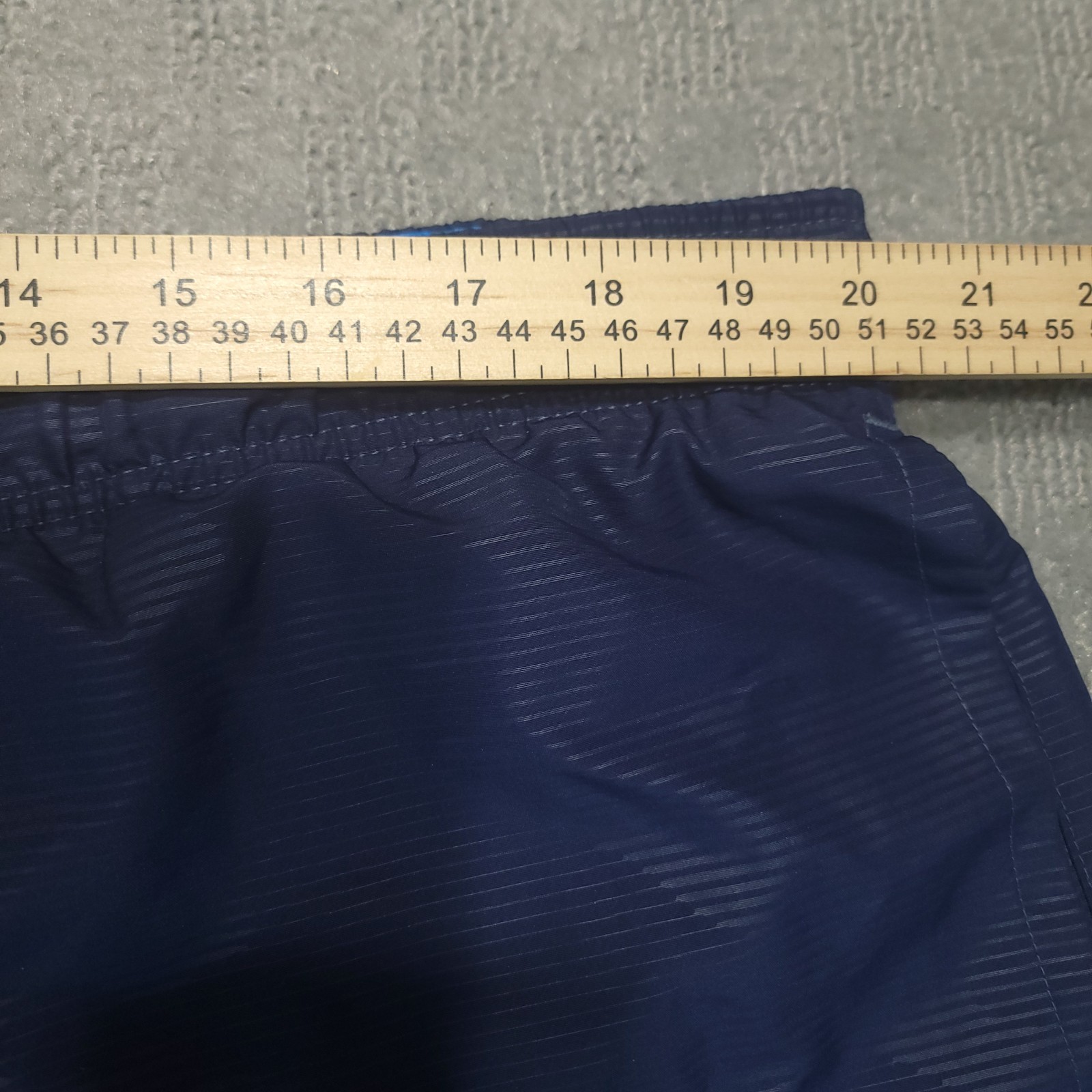 Nike Core Camocean 7″ Volley Swim Shorts Mens XL Trunks Blue Yellow