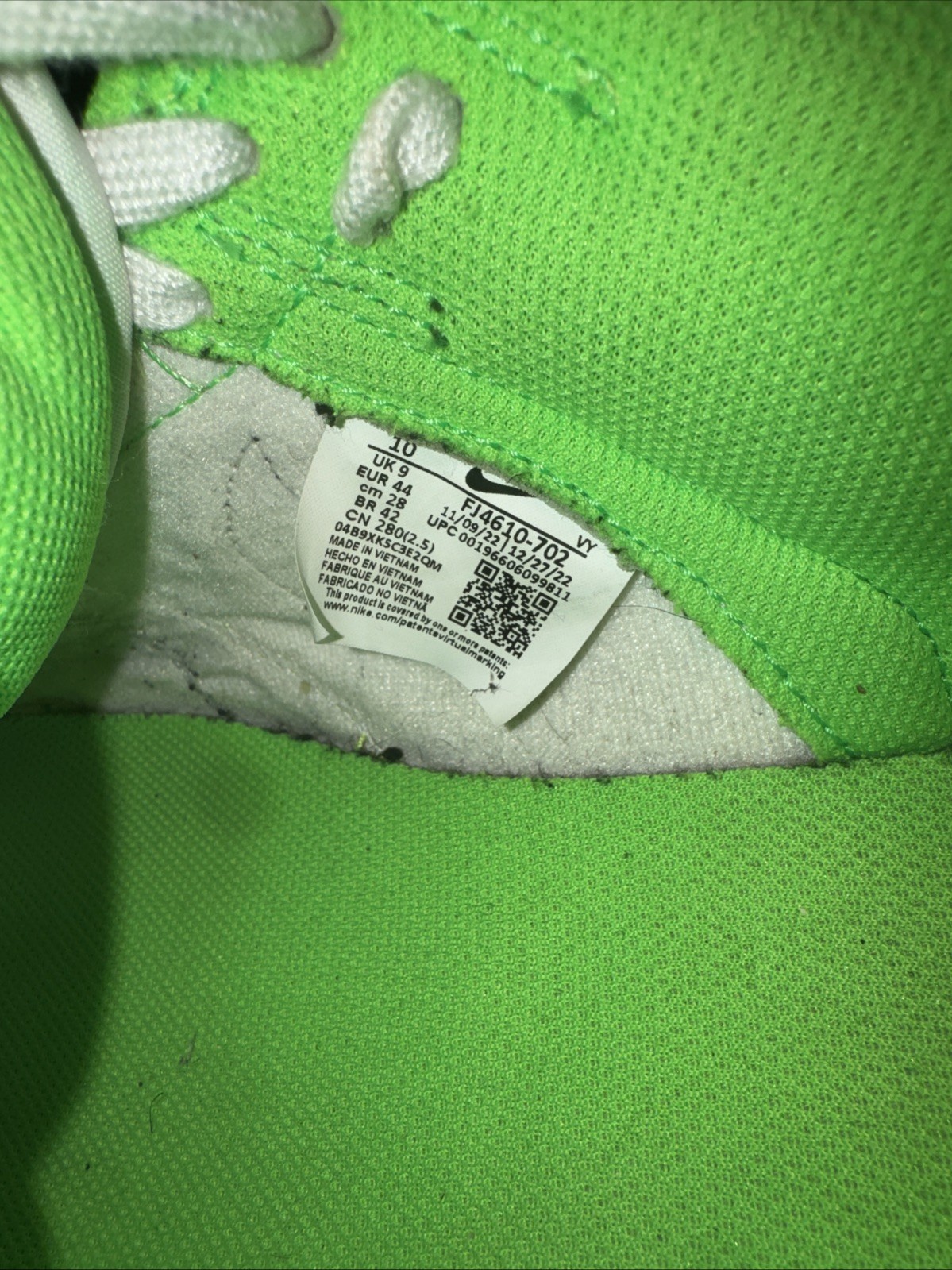Size 10 – Nike Dunk SE Low Volt