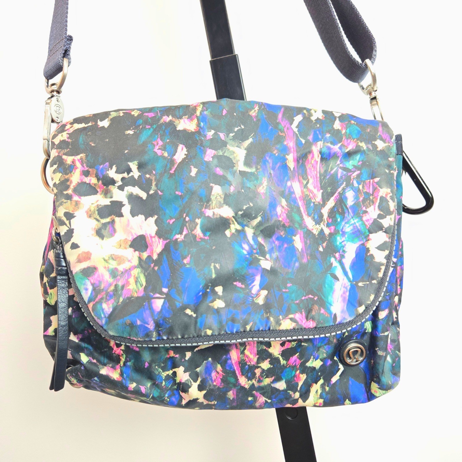 Lululemon Athletica Om Bag Floral Backdrop Abstract Crossbody Multi-Color