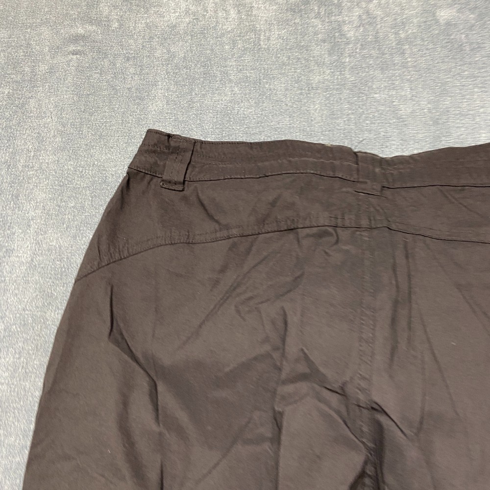 Eddie Bauer Rainier Capri Pants Womens 12 Brown Logo Utility Pockets Mid Rise