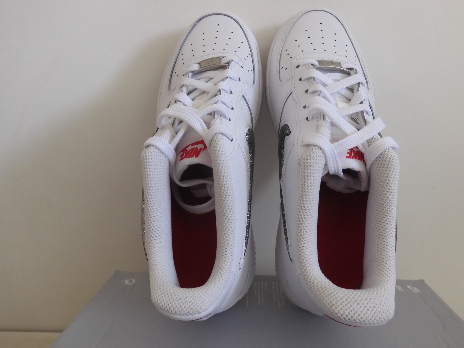 Nike Air Force 1 LV8 (GS) White-Black-Very Berry Sz 7Y [DC9651-100]