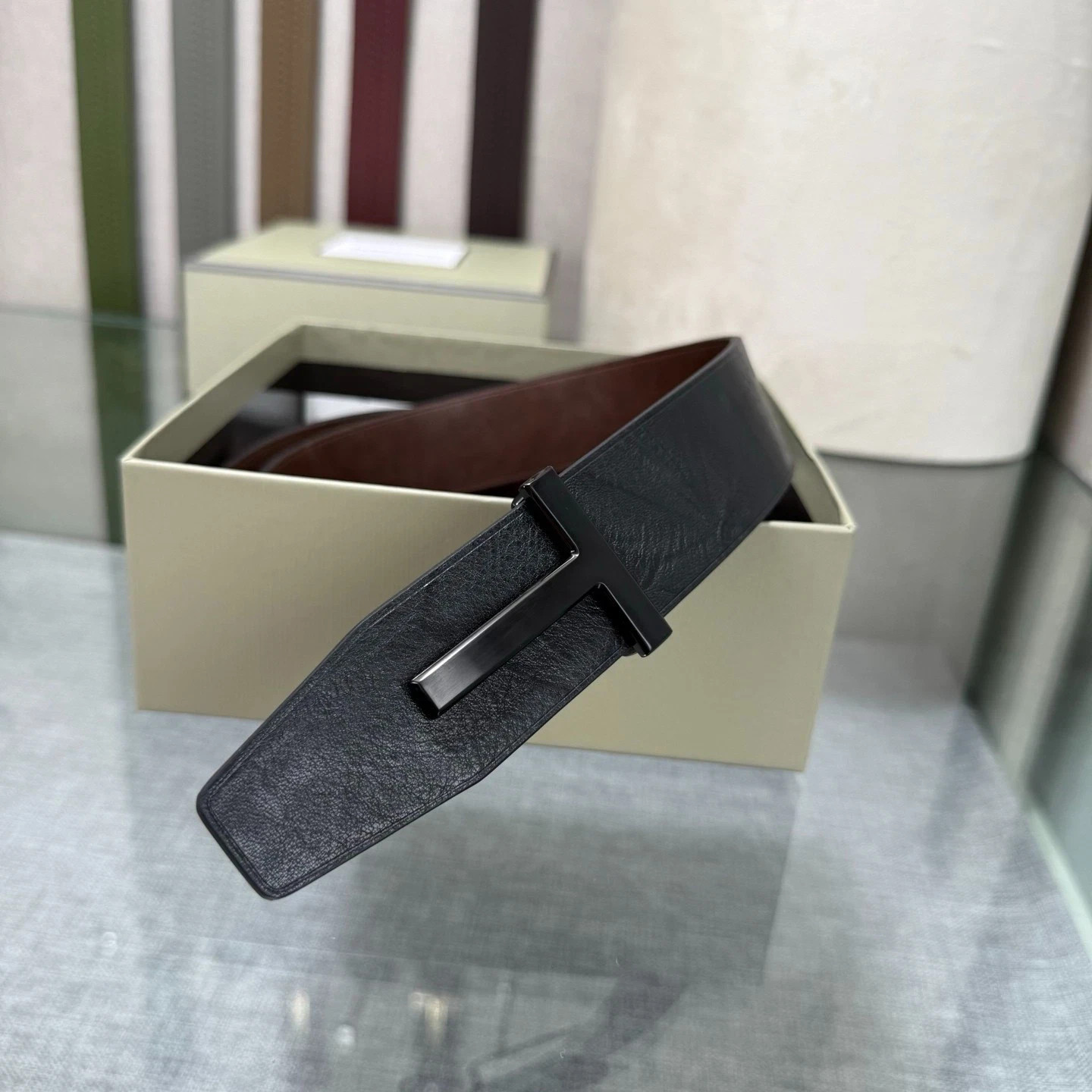 Tom Ford Black Brown Reversible Leather T Buckle 38mm Dress Belt w/ Box