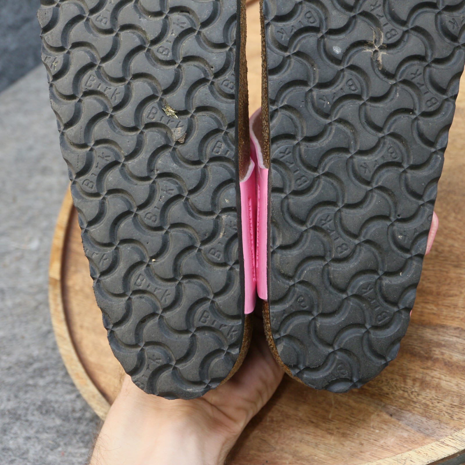 Birkenstock Gizeh Pink Patent Birko Flor Thong Sandals Womens Size 38 US 7 Reg.
