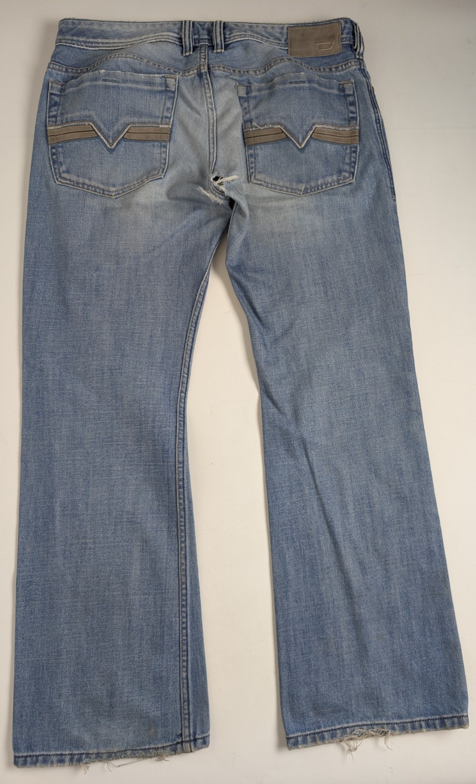 Diesel Zatiny 8AT Bootcut Jeans Men Tag 32 Measured 34×30 Distressed