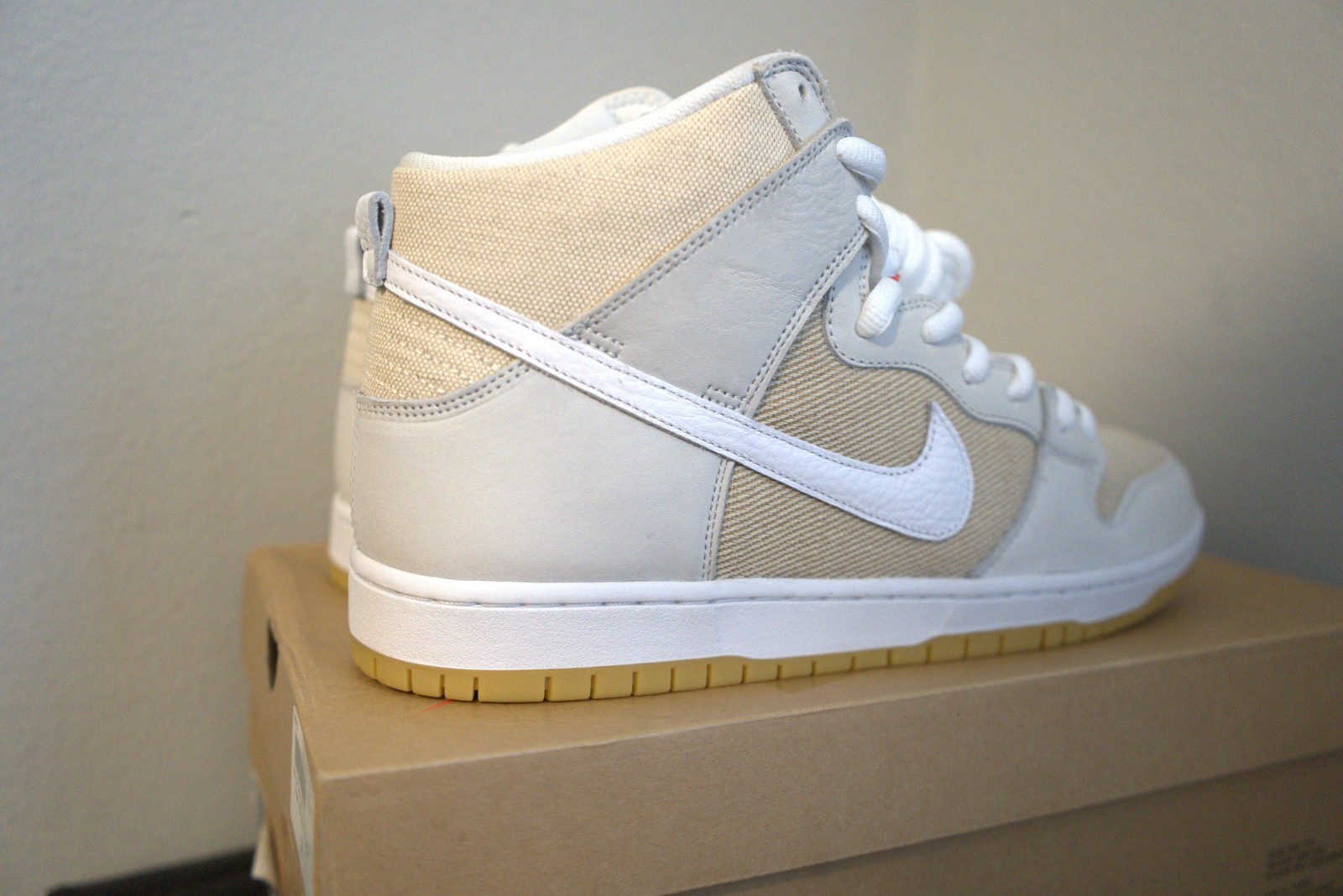 Size 13 – Nike Dunk Pro ISO SB High Unbleached Pack – Natural