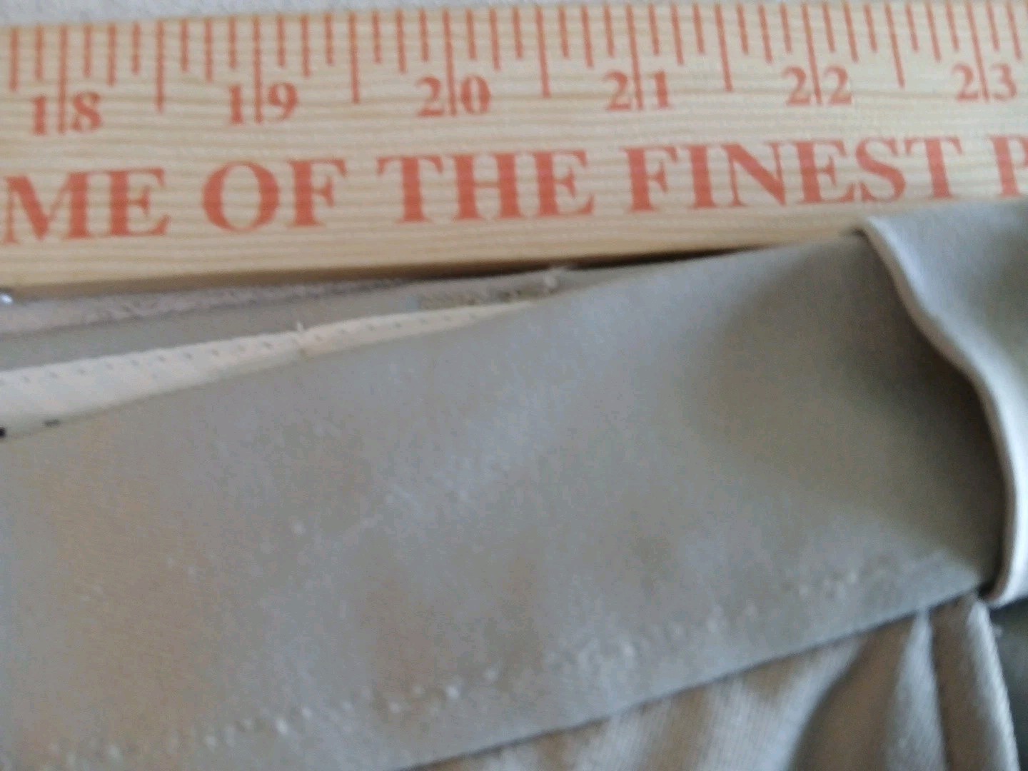 OAK HILL MEN’S CHINO PANTS IN SIZE 48X30 CREAM COLOR