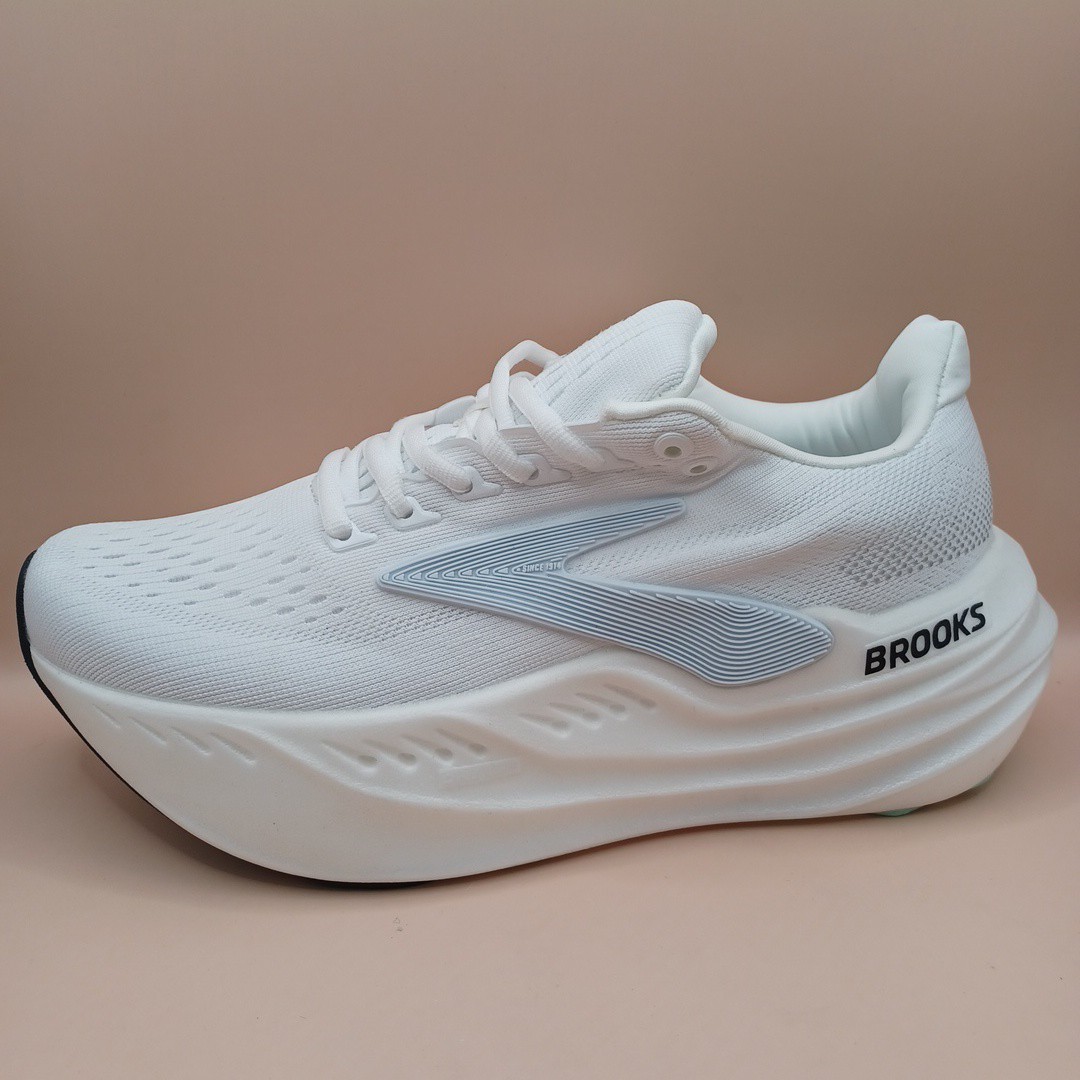 Brooks Glycerin Max Running Shoes-White Women Size 6.5 US