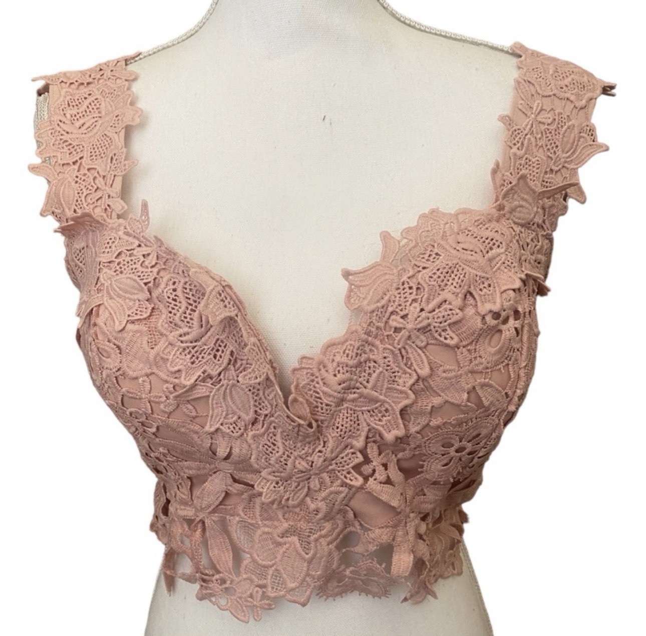 Fashion Nova | NEW “Sunshine Love Top” size XL Dusty Pink crochet crop top