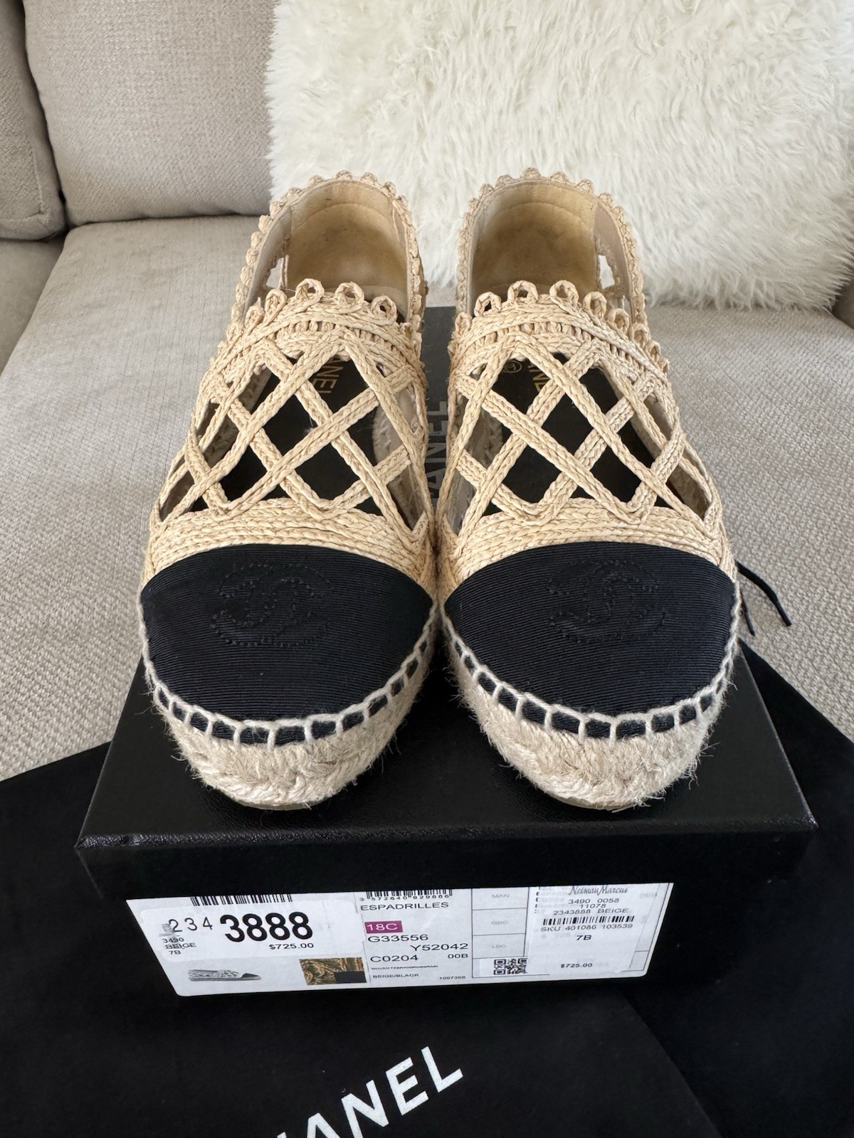 CHANEL Beige Crochet/Black Cap-Toe Logo Espadrille Slip-On Flats US 7/37