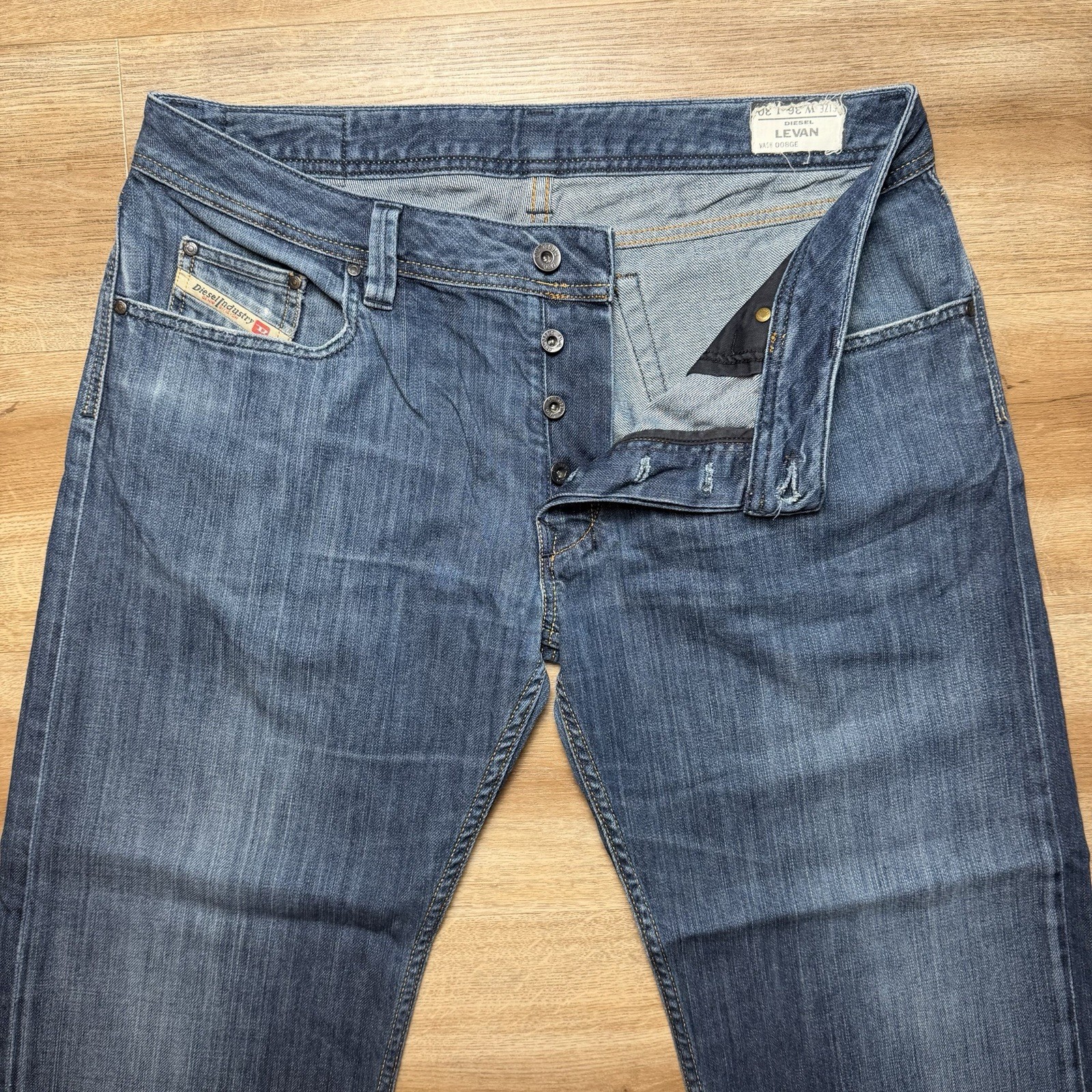 Diesel Levan Jeans Men 36×26 Blue Relaxed Straight Dark Wash Denim 8GE (Hemmed)