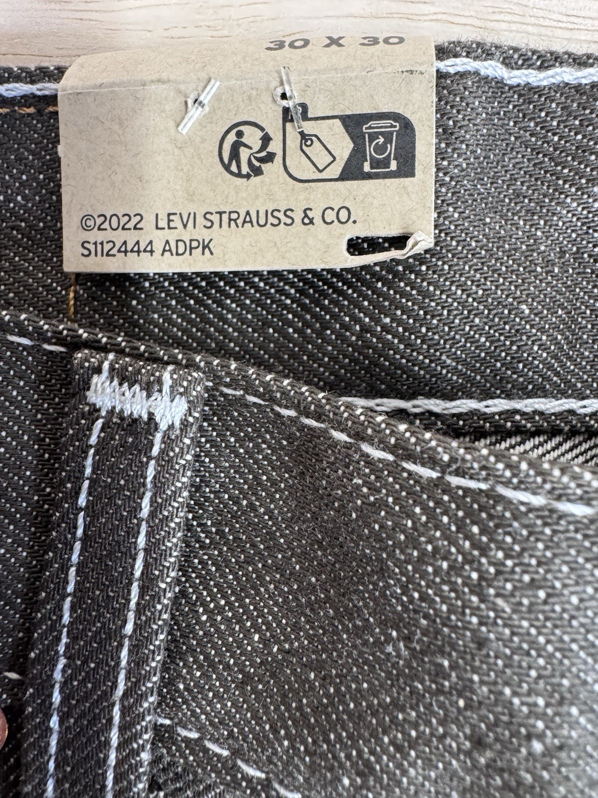 Levi’s 501 Original Shrink-to-fit Brown Button Fly Raw Denim, 30×30 NWT Men’s