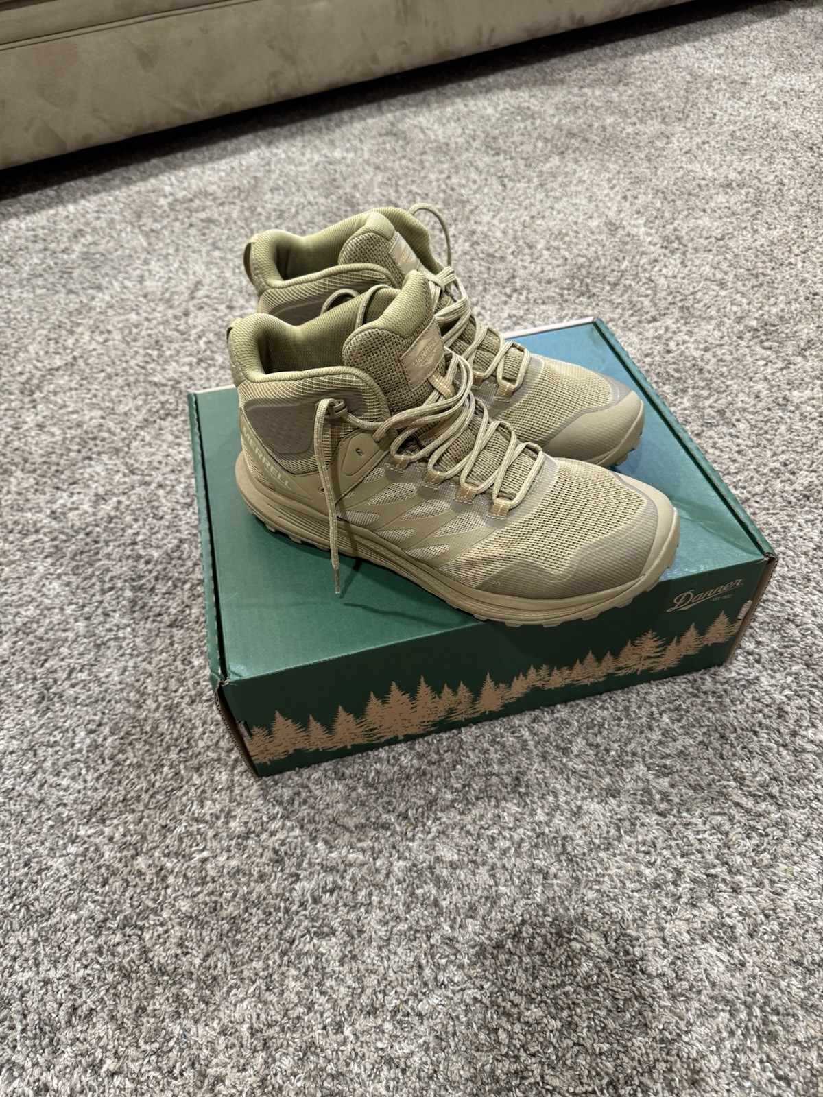 Men’s Merrell Nova 3 Boots Size 11.5 Wide