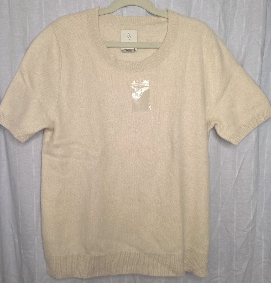 Nwot Joie Womens Creme 100% Cashmere Short Sleeve Top Small Chasing Dreams