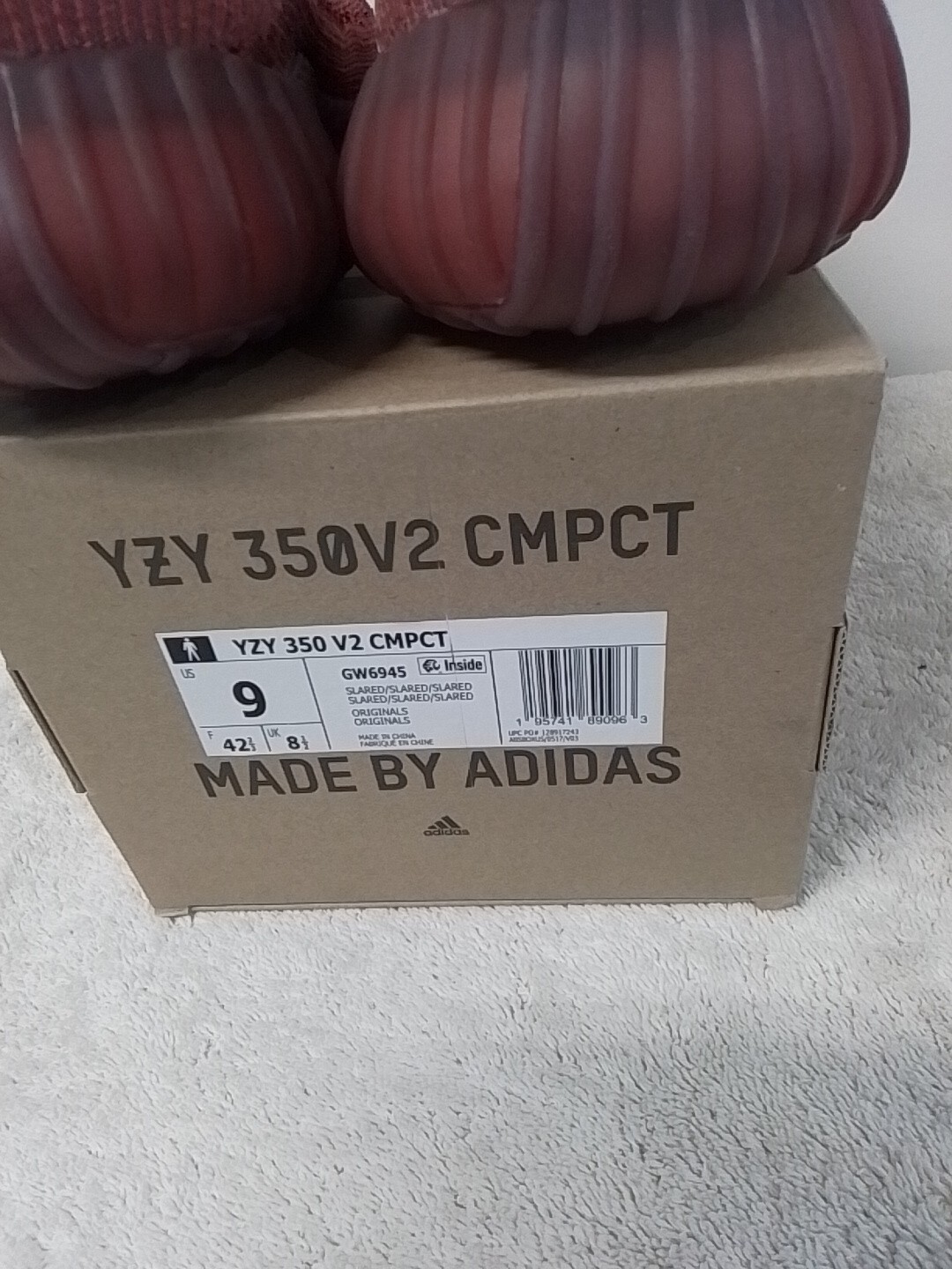 Size 9 Men’s Adidas Yeezy Boost 350 V2 CMPCT Slate Red Lace Up Sneakers Shoes