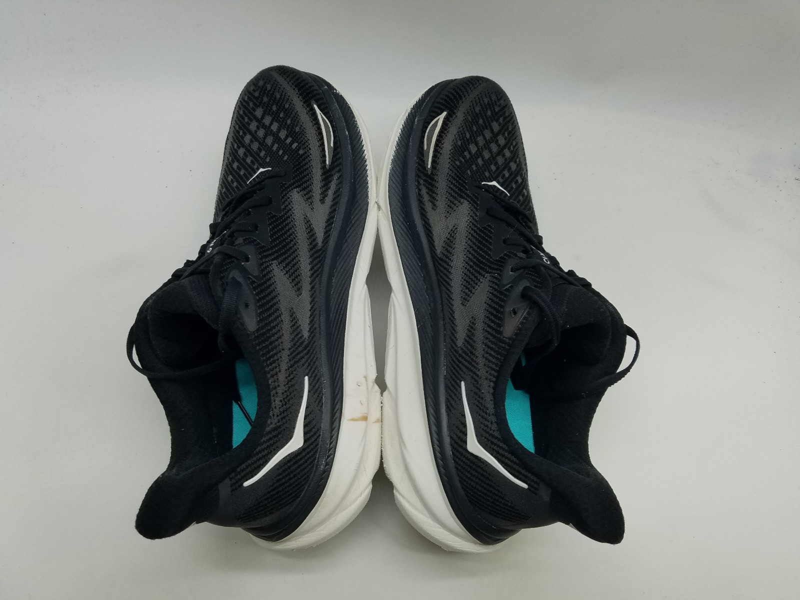 Hoka One One Clifton 9 Men’s Size 11 D (Medium) Running Shoes Black White