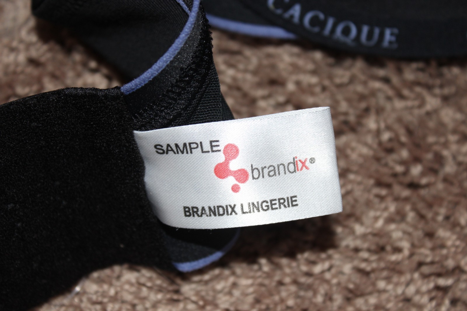 Cacique Sample Brandix Bra Size 38 D Underwire Light Pad Floral Full Coverage