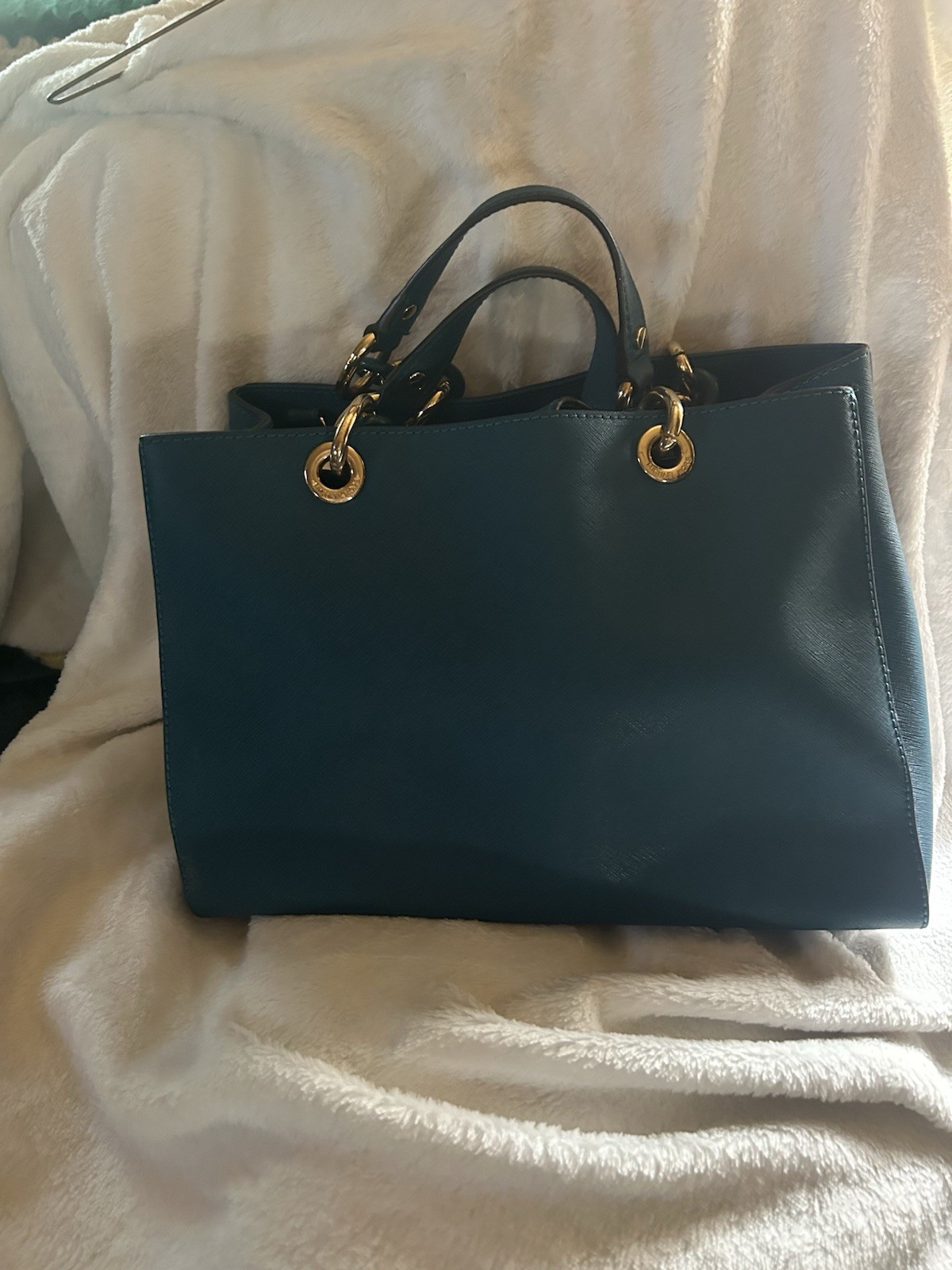 Michael Kors Leather Zip satchel, Top Handle, Chain, Gold Hardware