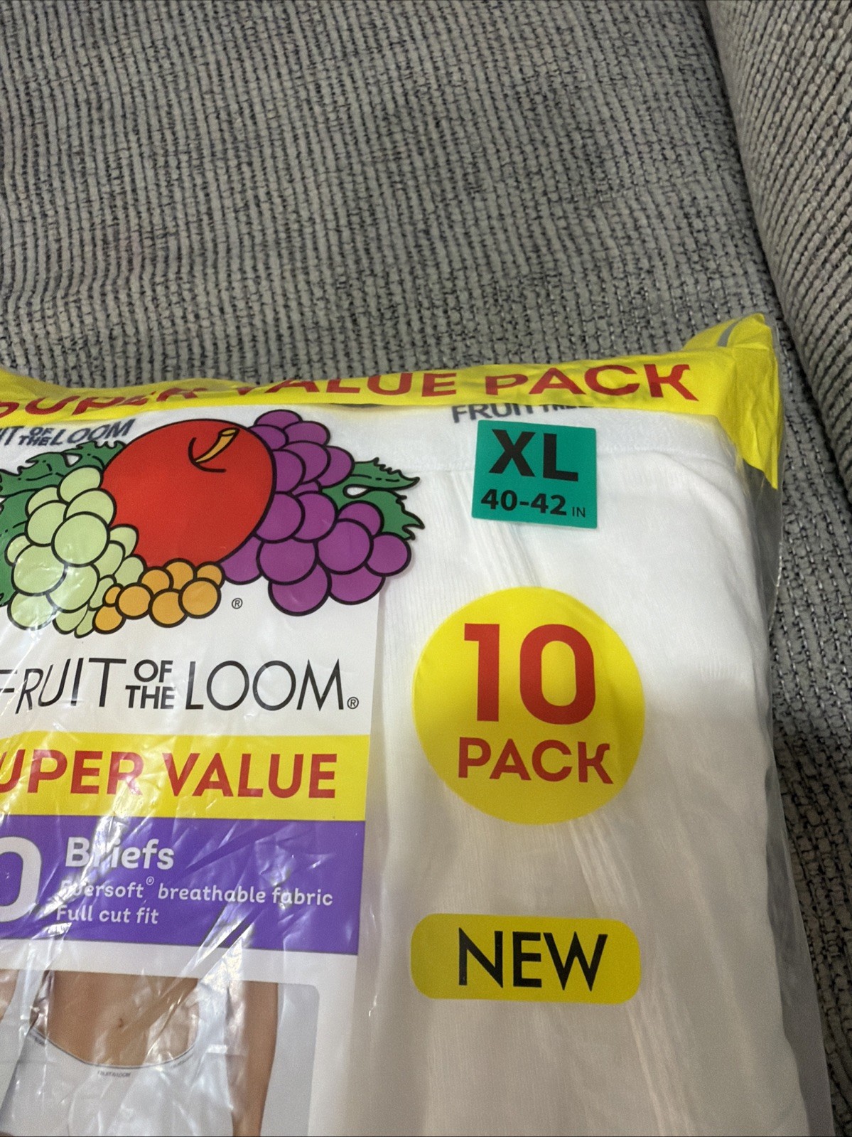 10 Pack White Extra Large XL 40-42 In Briefs Fruit of The Loom Tagless RN13765