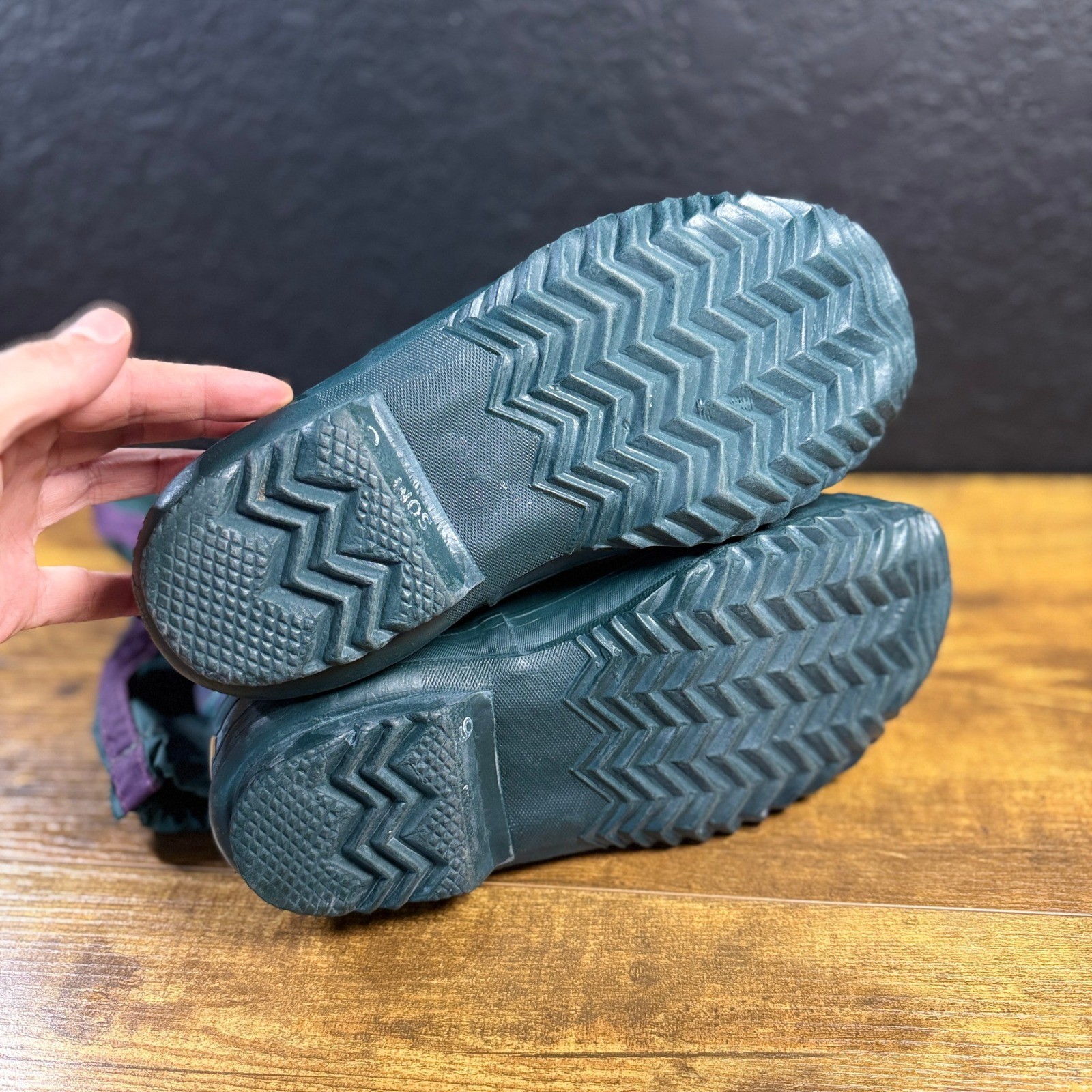 Sorel Free Spirit Teal Purple Nylon Rubber Winter Snow Boots Women Size 9