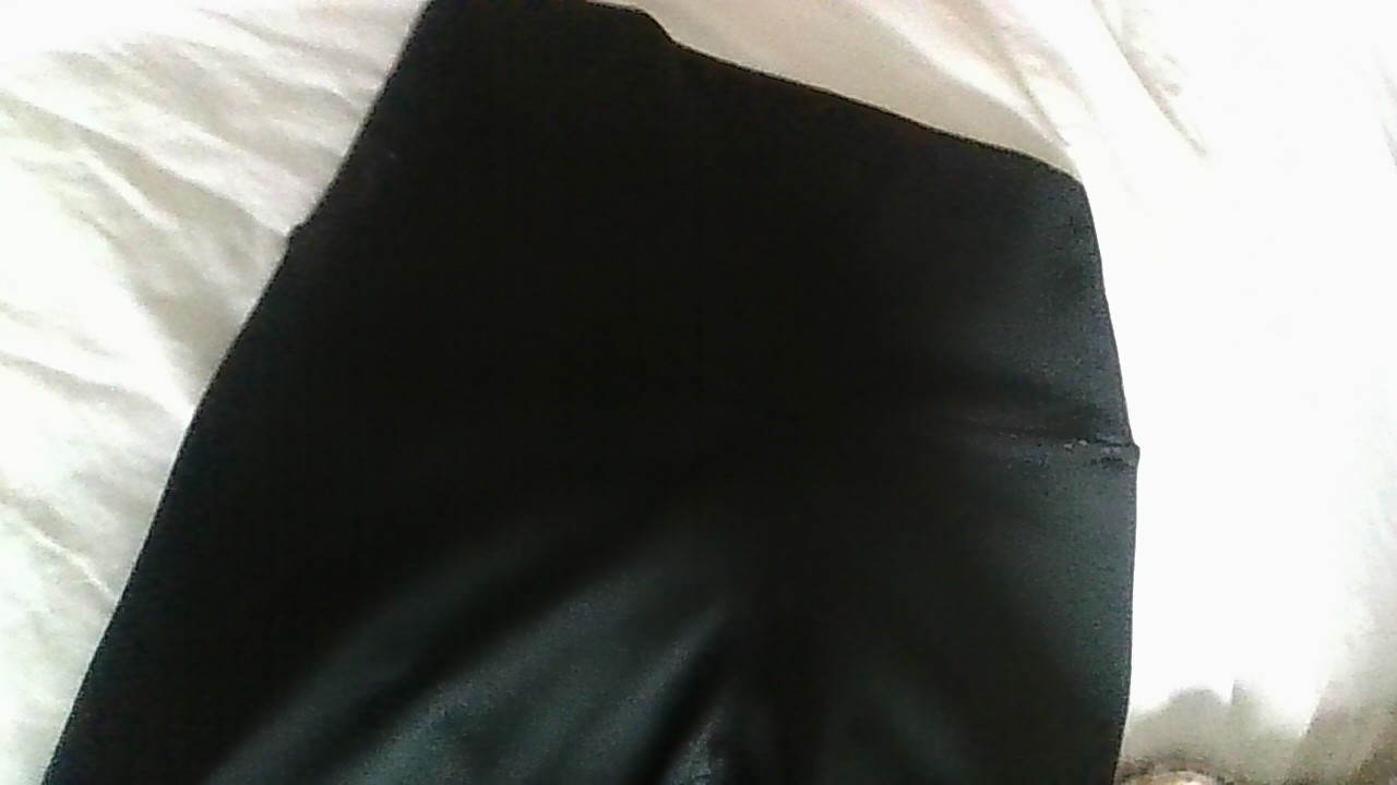 Yogalicious Lux Everyday 5″ Shorts Black PullOn Size S 21inch Waist *Flawed