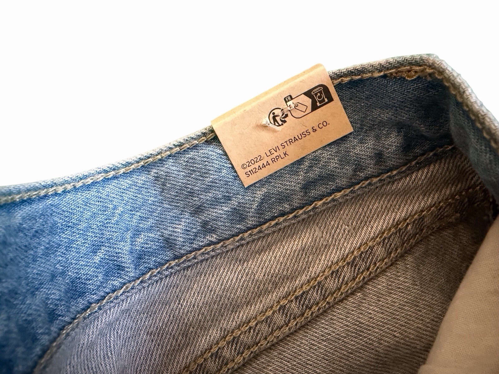 NWT Levi’s Low Pro Jeans Size 34 Light Wash Mid Rise Straight Leg Denim