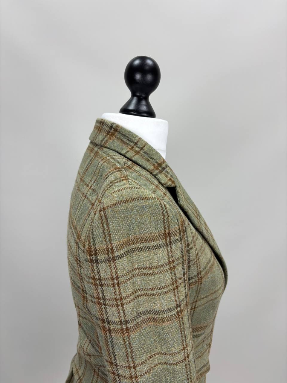 Womens vintage blazer Ralph Lauren Size 4 Color Multicolor Duties Paid (USA)