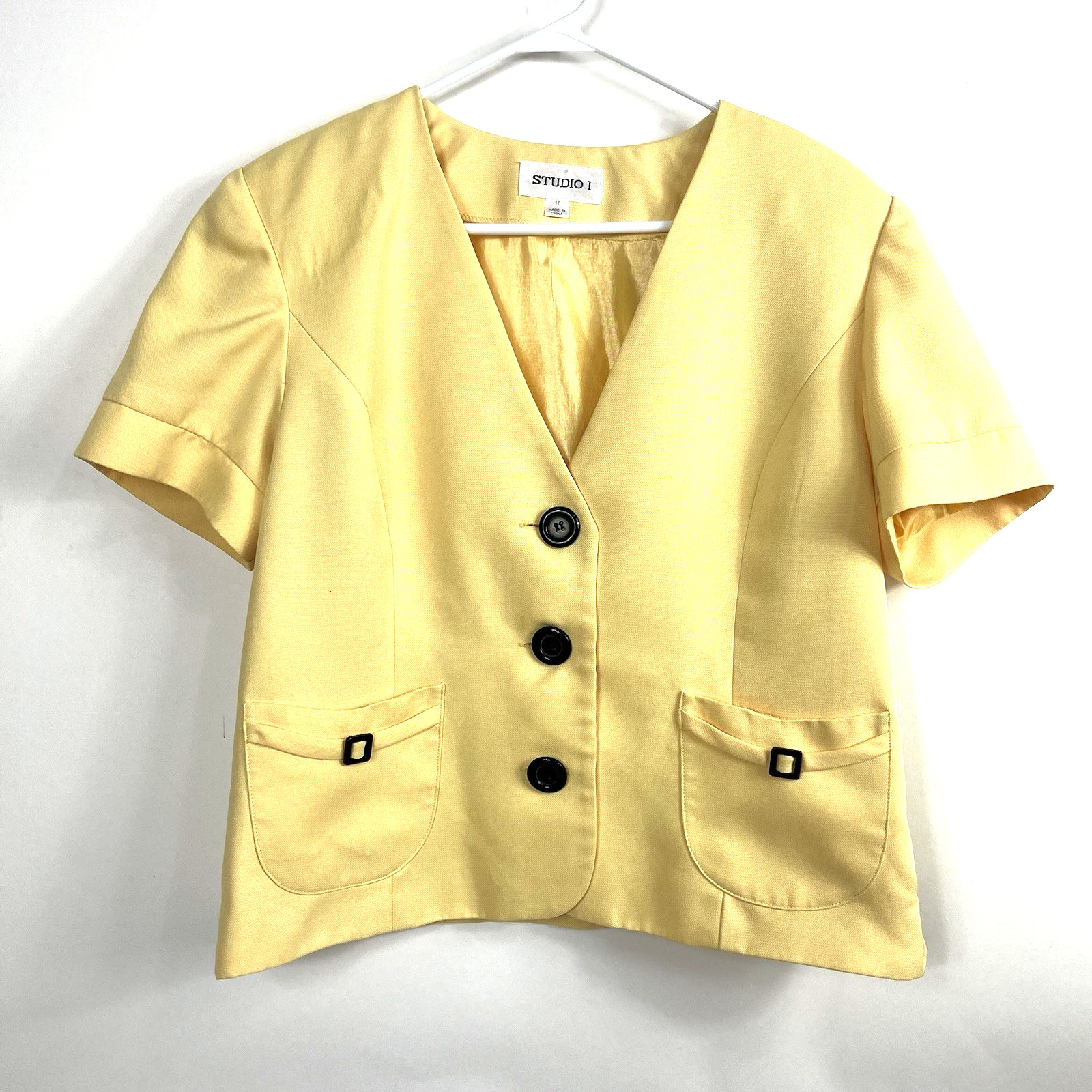 Studio 1 V-Neck Solid Yellow Black Button Accent Pocket Short Causal Sleeve 16