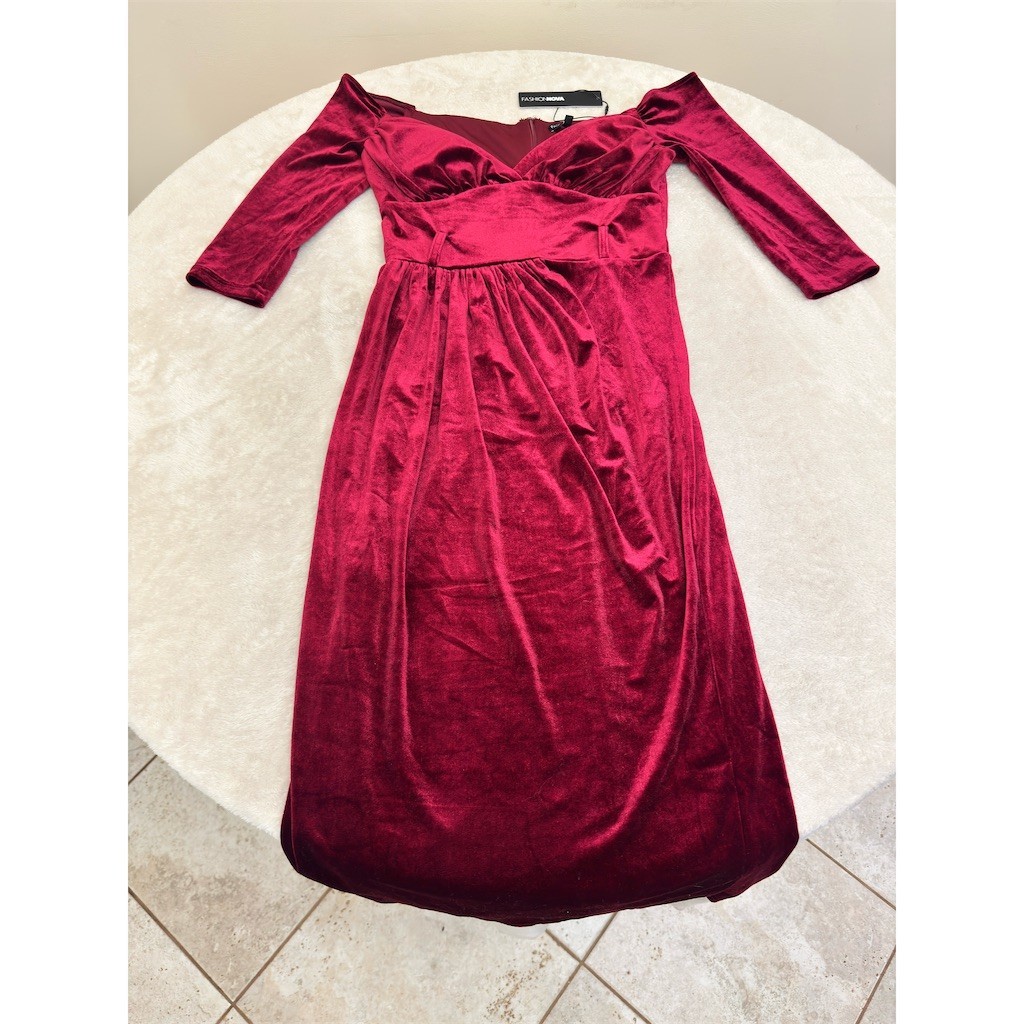 NWT Fashion Nova Dress Womens M Wine Red Velvet Midi V-Neck Long Sleeve NEW!