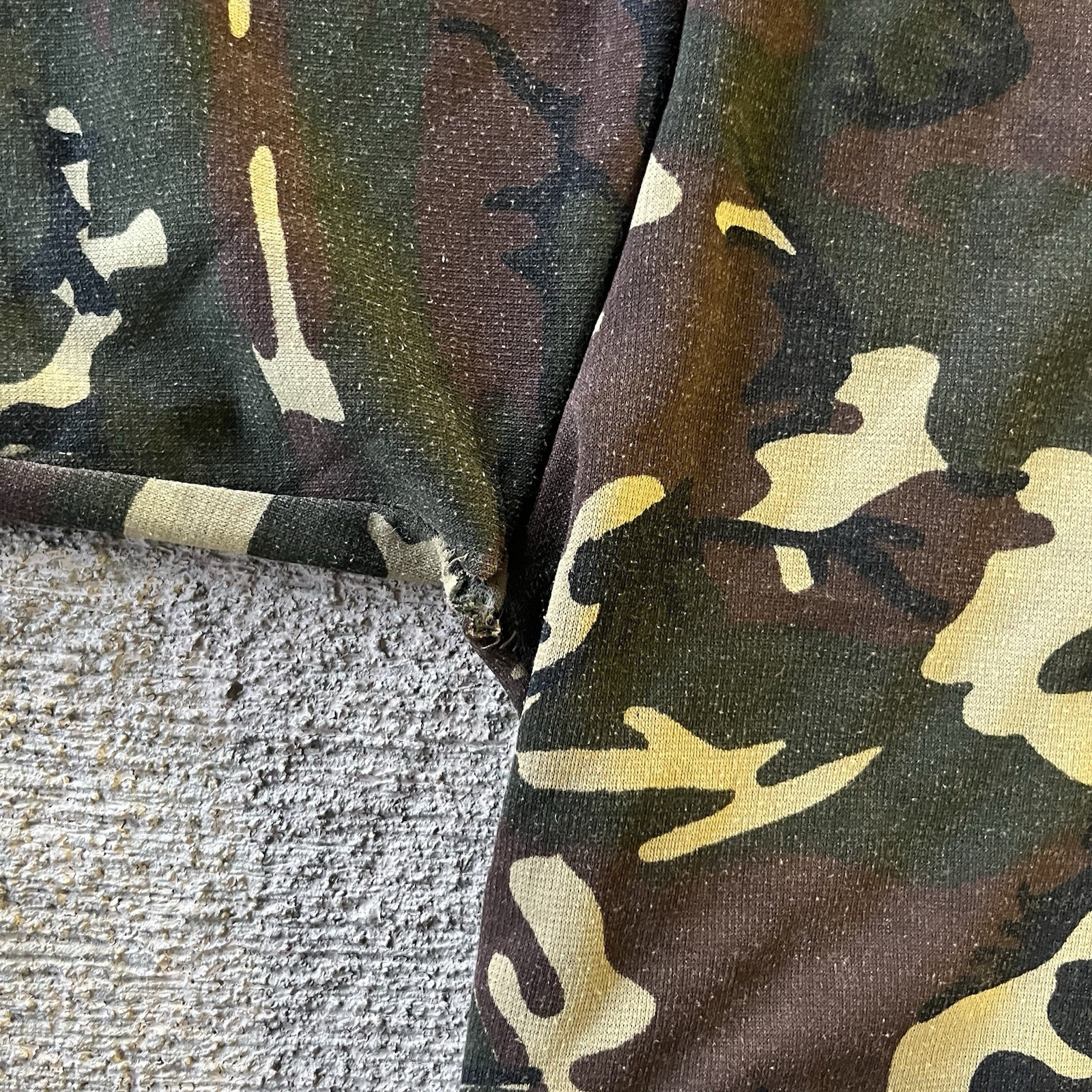 Vintage 90s Camo Zip Up Hoodie Size XL Thermal Lined Waffle Knit Military