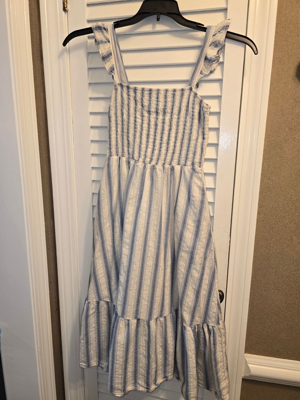 Chelsea & Violet Girls Ruffle Strap Smocked Tiered Seersucker Dress L