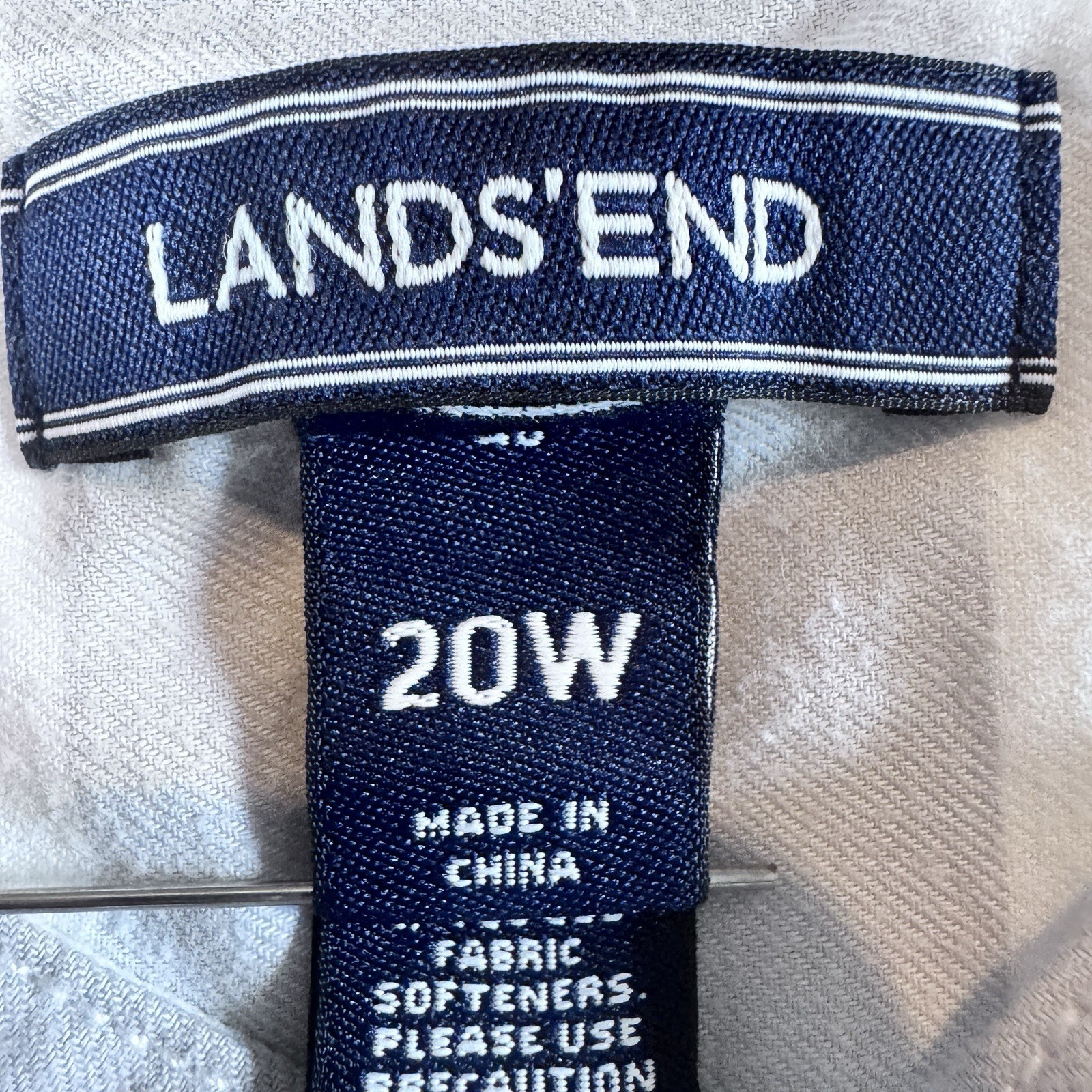Lands End Flannel Popover Pintucked Shirt Womens 20W Ivory Gray Buffalo Plaid
