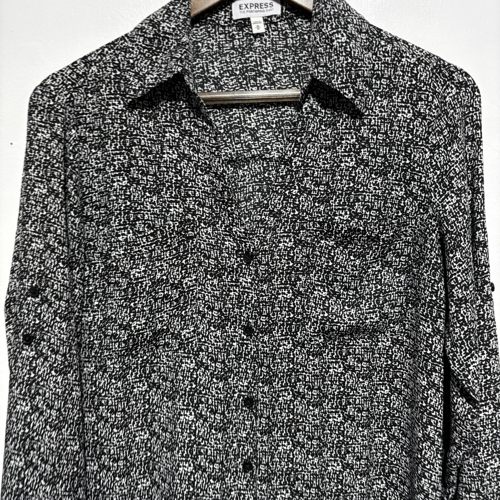 Express Blouse Womens M Black White Print Portofino Roll Tab Sleeve Button Front