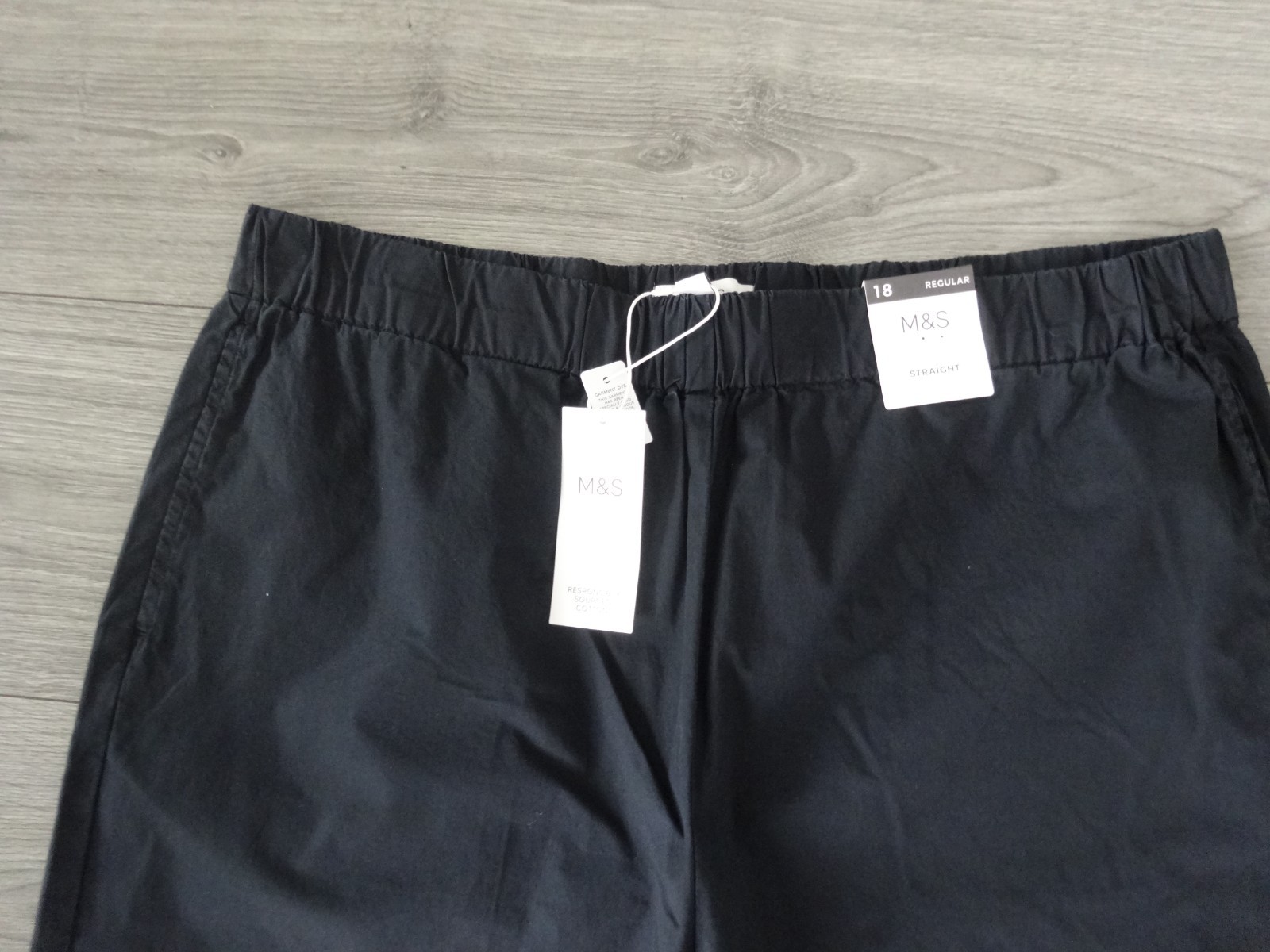 M&S MARKS & SPENCER BLACK COTTON PULL ON STRAIGHT TROUSERS UK SIZE 18 REG