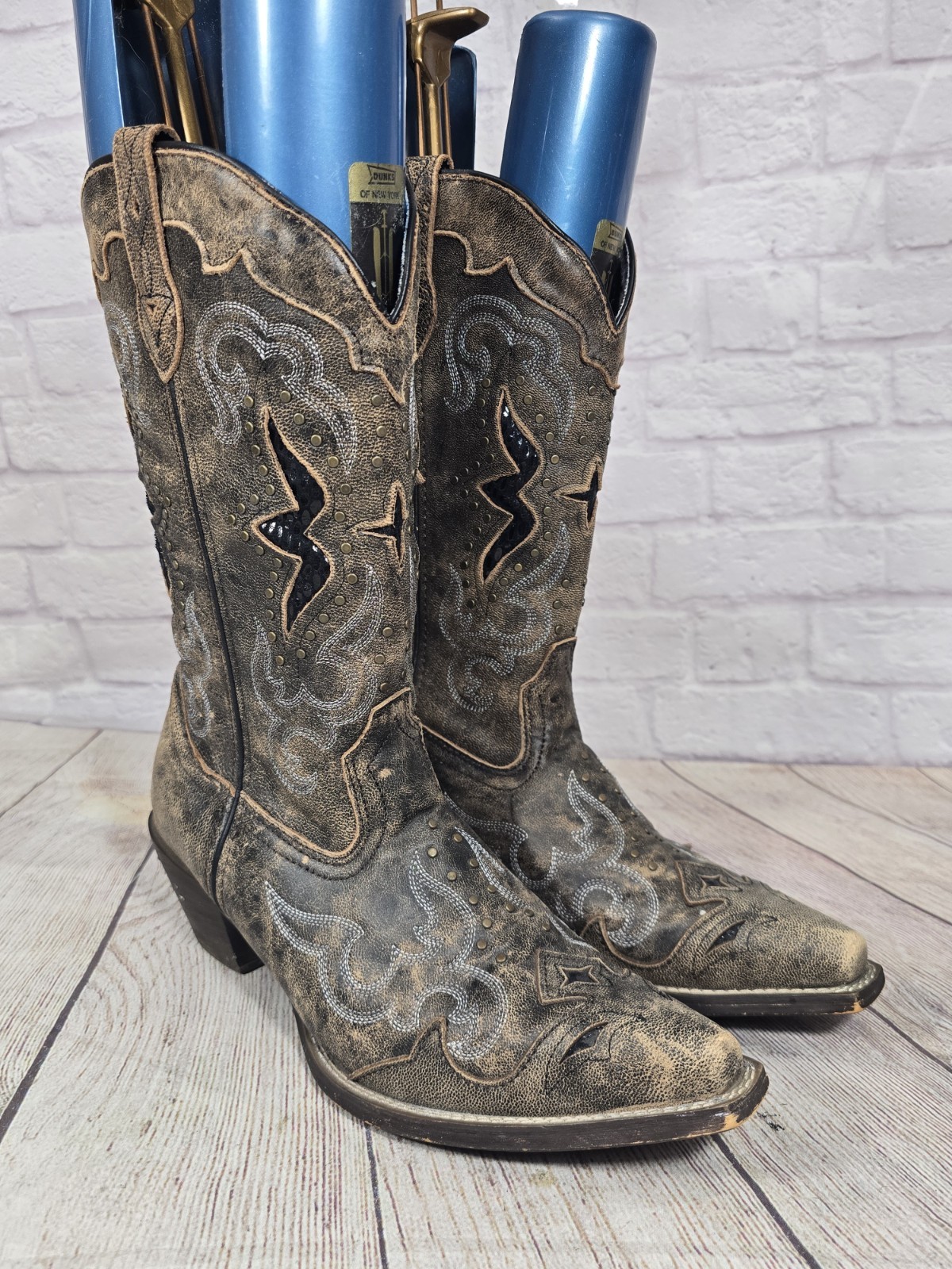 Laredo Boots Womens 10M Brown Lucretia Studded Snake Inlay Western Boot Snip Toe