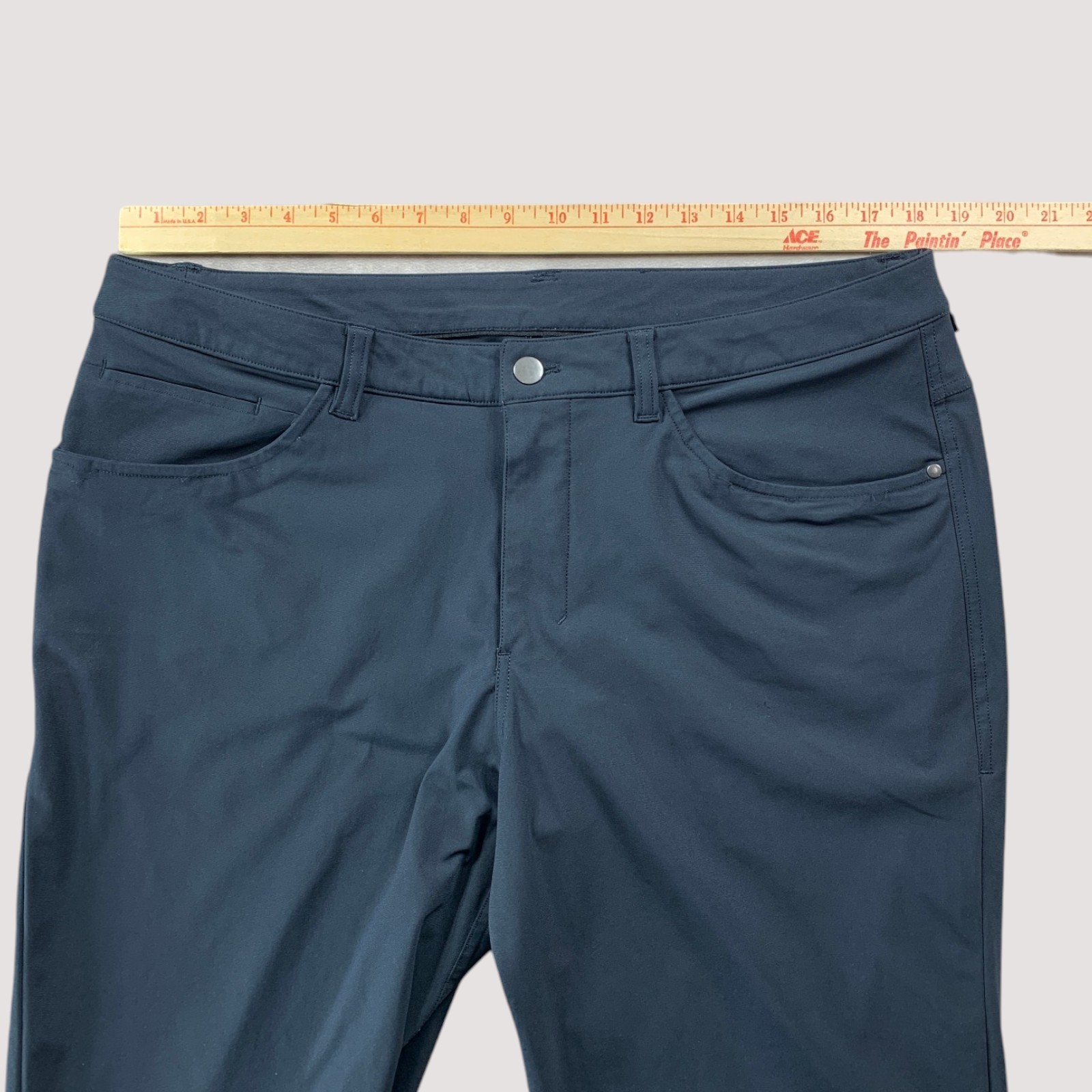 Lululemon ABC Pant Classic Men 36×33 Black Warpstreme Performance 2 -Way Stretch