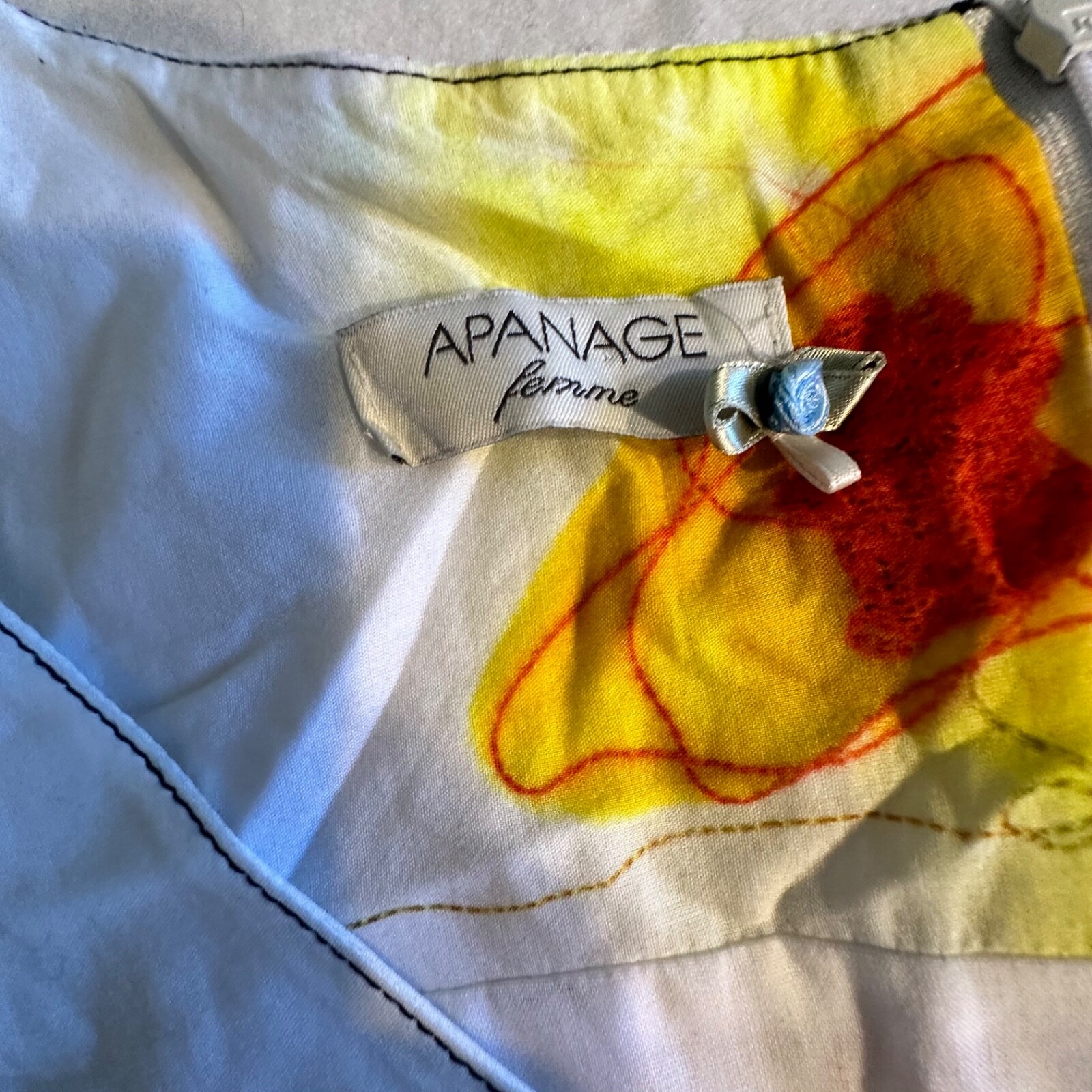 Apanage Femme dress size 8 watercolor print and embroidery