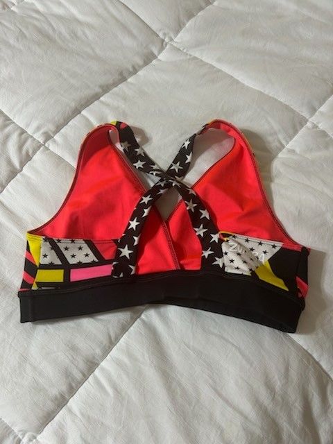 ZUMBA 2 Pc. Set! High Waisted Leggings + Sports Bra. Multi-color. zipper waist