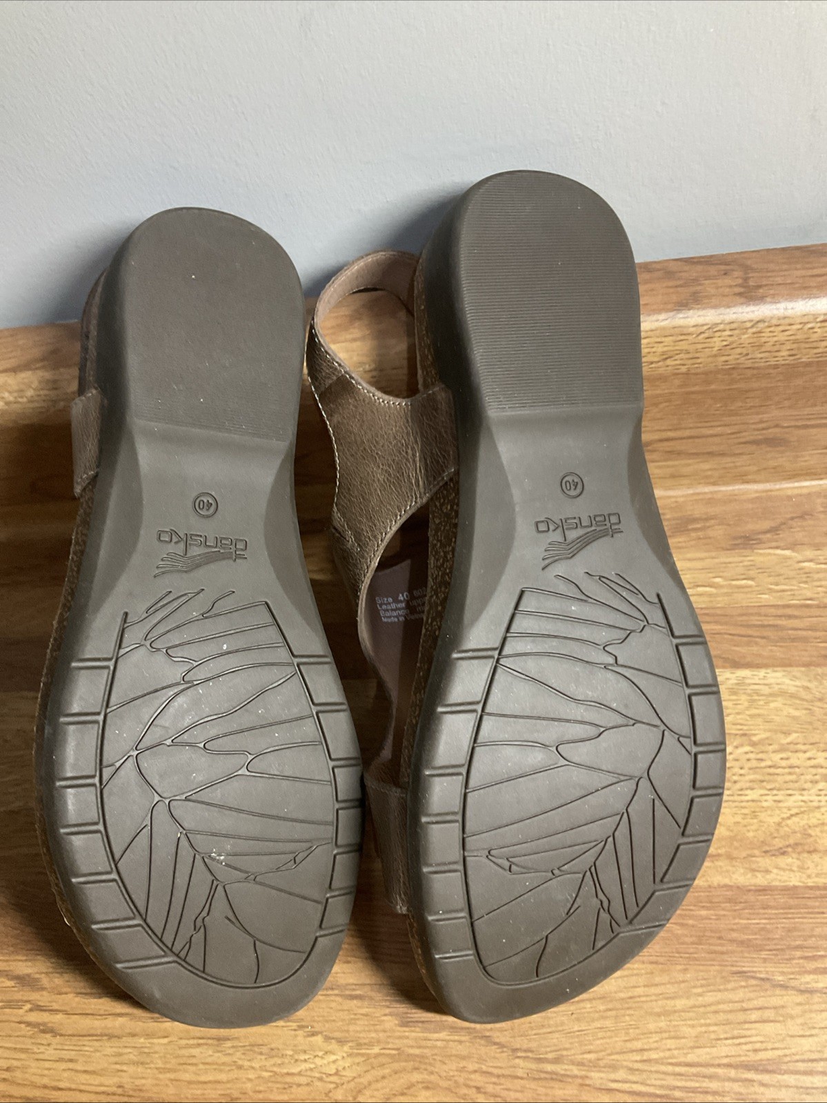 VGC Dansko Reece Slingback Burnished Stone Brown Leather Sz 40 Women’s 8.5-9