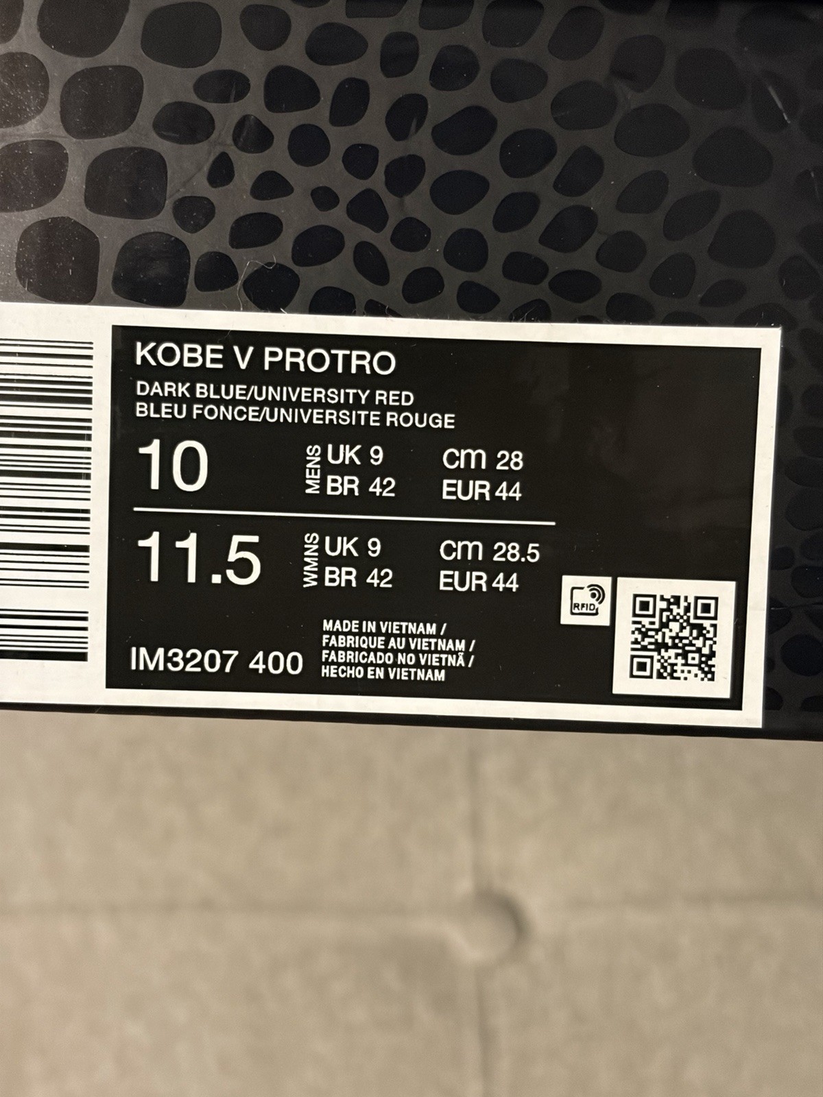 Kobe V Protro What The Men’s Size 10 Used with Box Multicolored